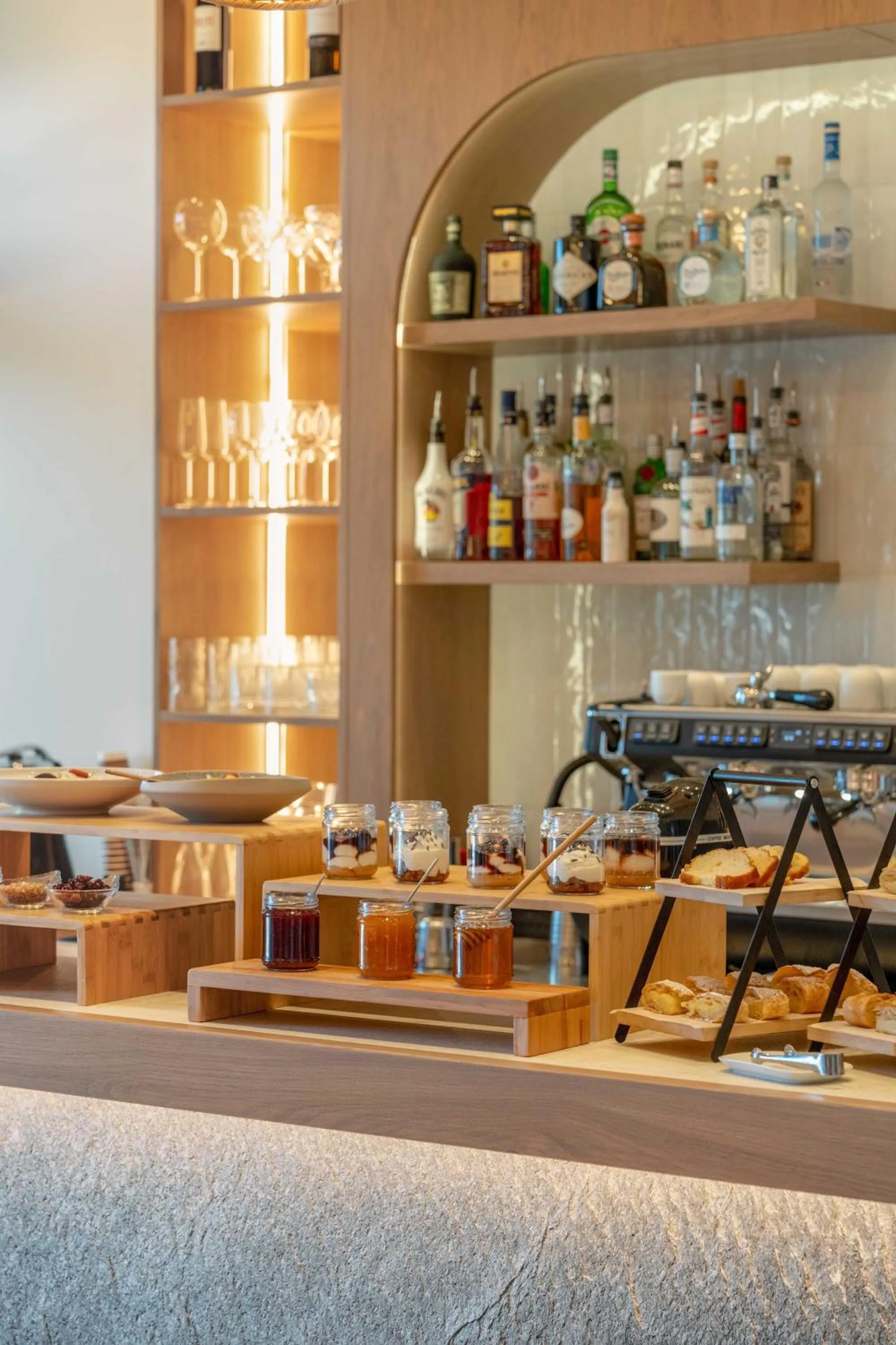 Restaurant/places to eat in YeeOn Boutique Hotel, Gythio - Historic Hotels of Europe