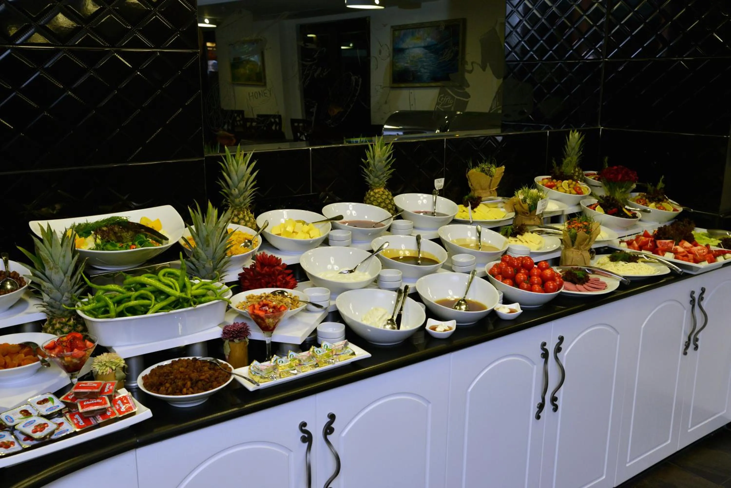 Restaurant/places to eat in Arus Hotel