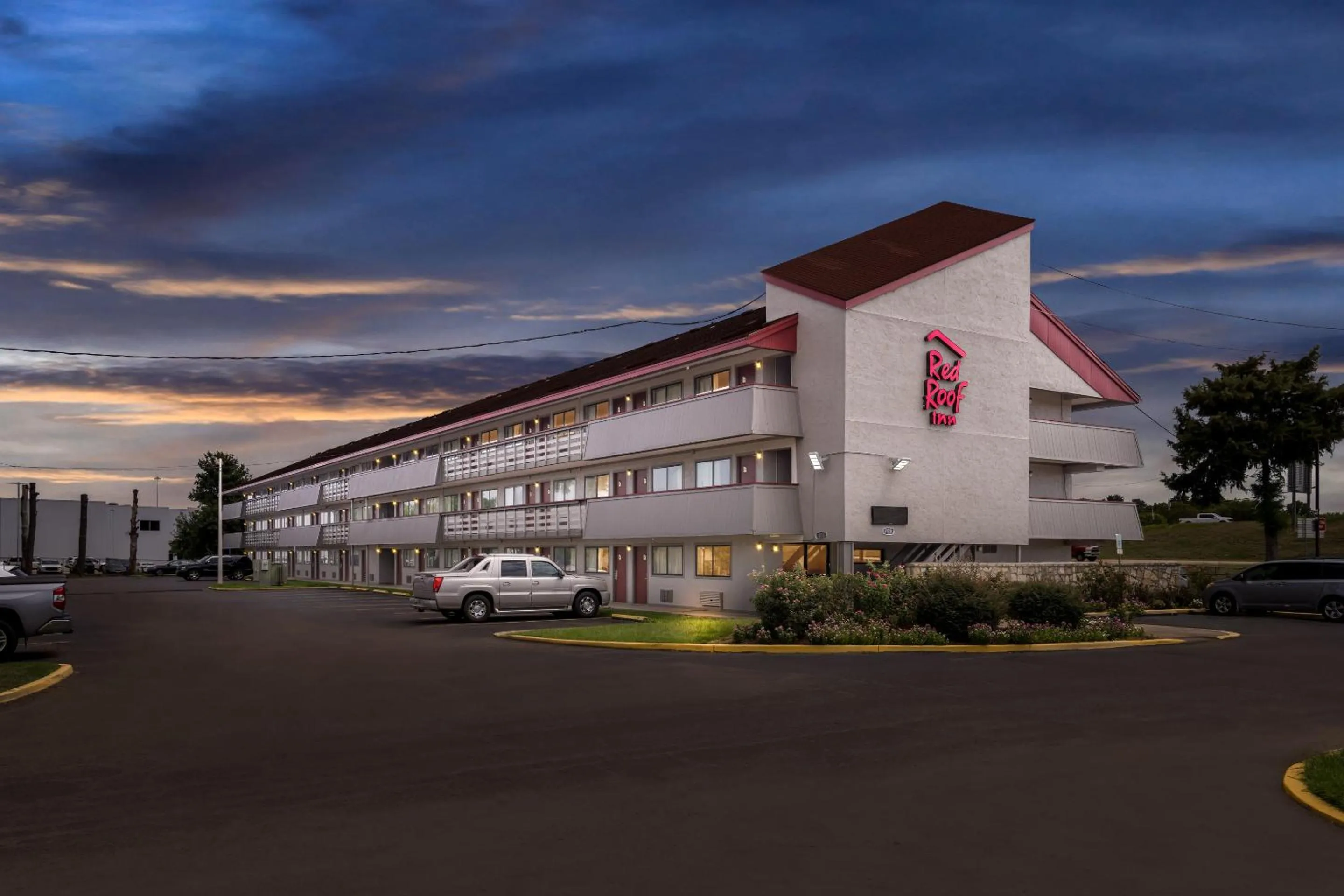 Facade/entrance in Red Roof Inn Jackson Downtown - Fairgrounds