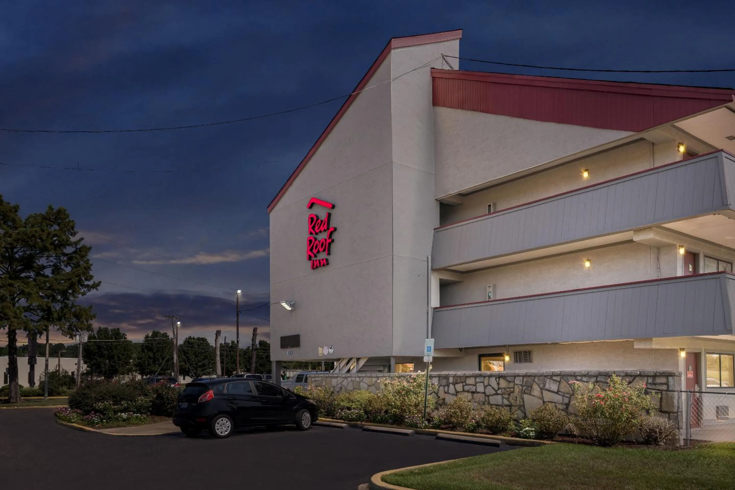 Facade/entrance in Red Roof Inn Jackson Downtown - Fairgrounds
