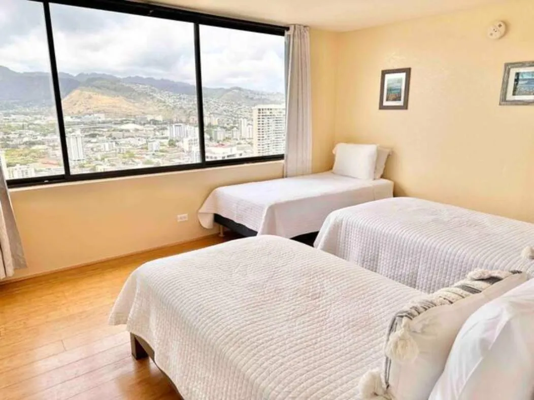 Penthouse Waikiki Panorama Ocean/Mountain Views