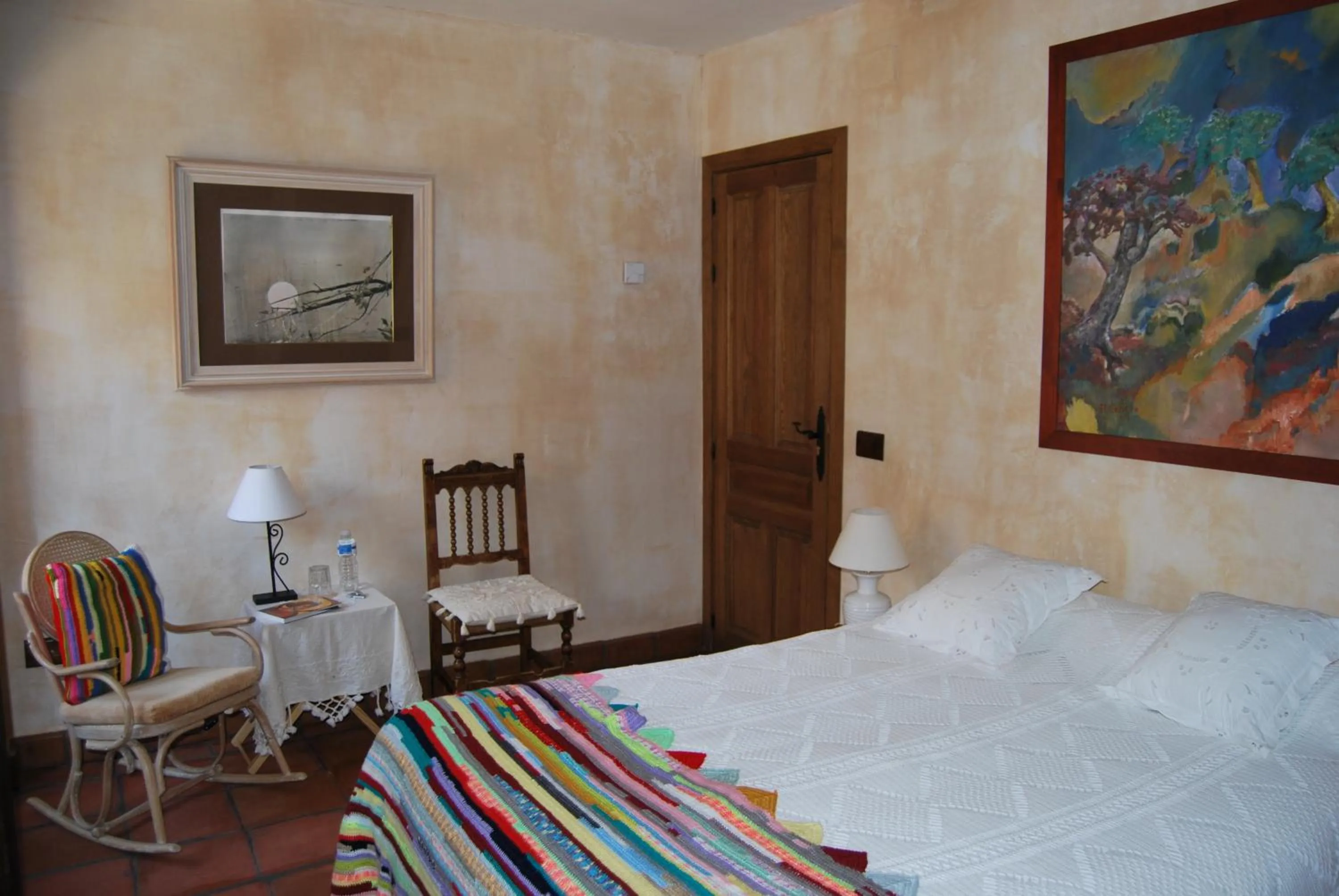 Photo of the whole room, Bed in La Casa de San Gil