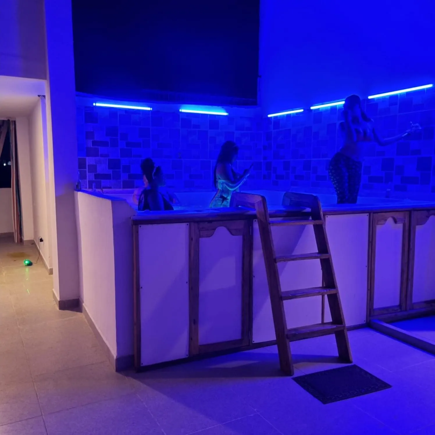 Hot Tub in Dreimar Hotel Boutique