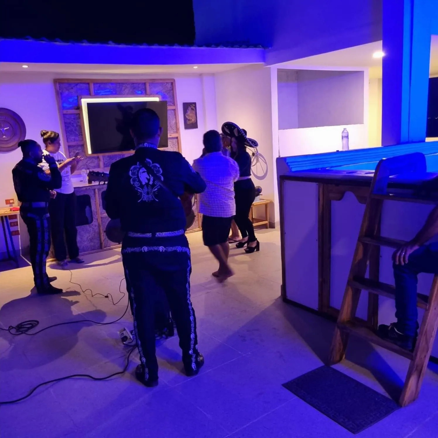 Karaoke in Dreimar Hotel Boutique