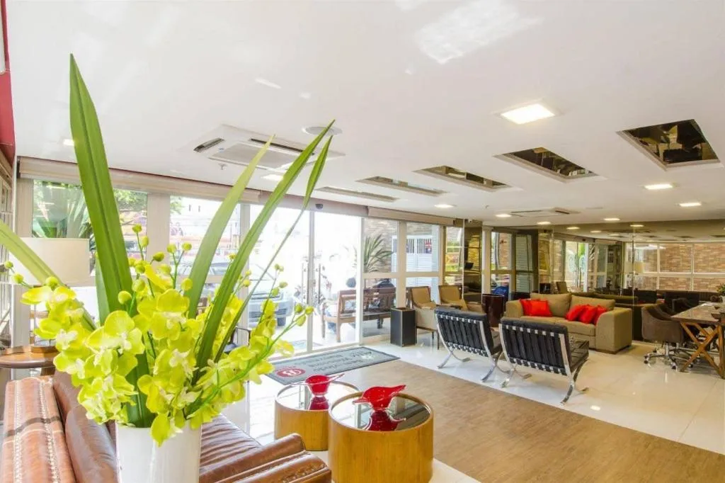 Profissionalle Hotel São Luís