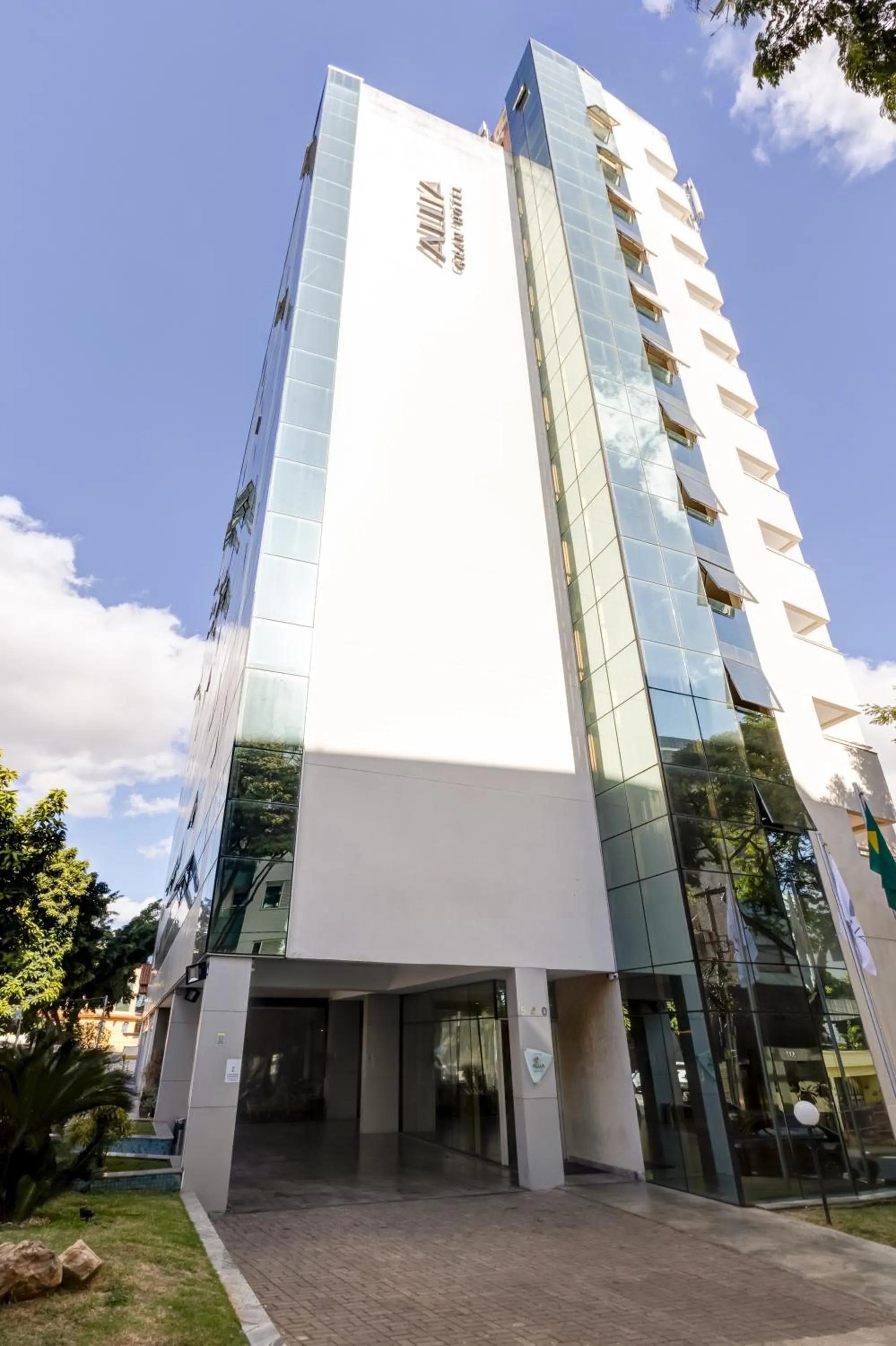 Facade/entrance in Allia Gran Pampulha Suites