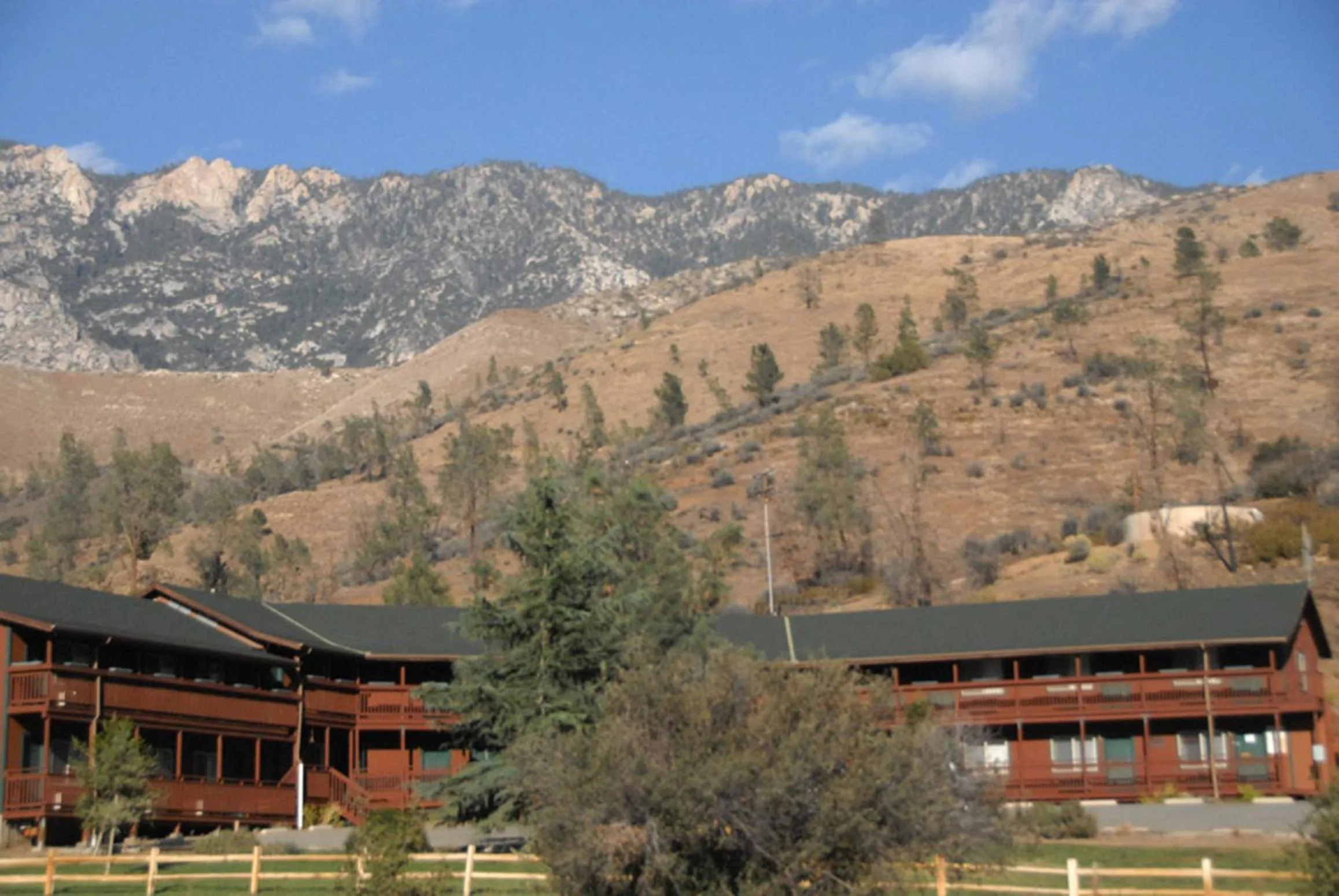 Facade/entrance in Corral Creek Lodge
