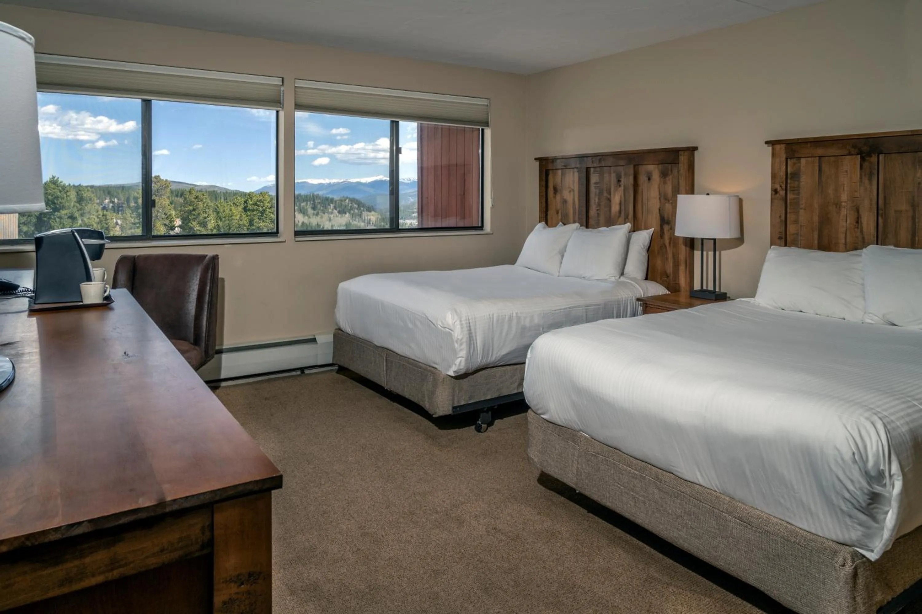 Bedroom, Bed in Beaver Run Resort