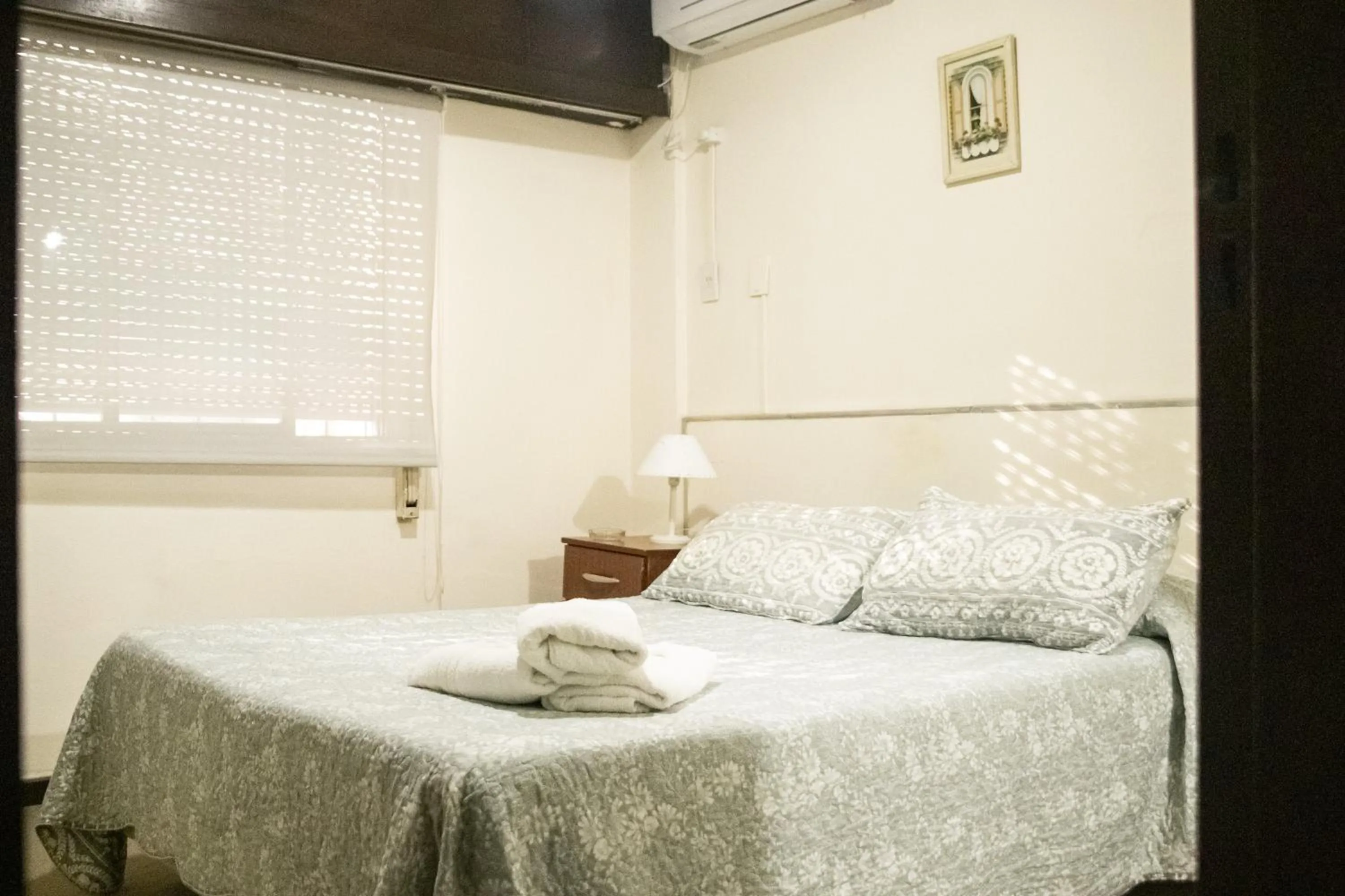 Bed in Hotel Yaro