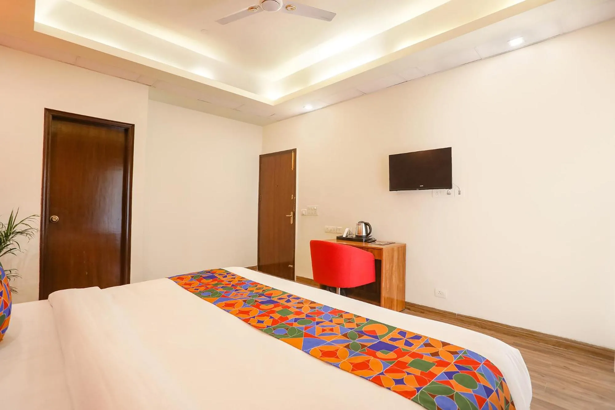Bed in FabHotel The Indian