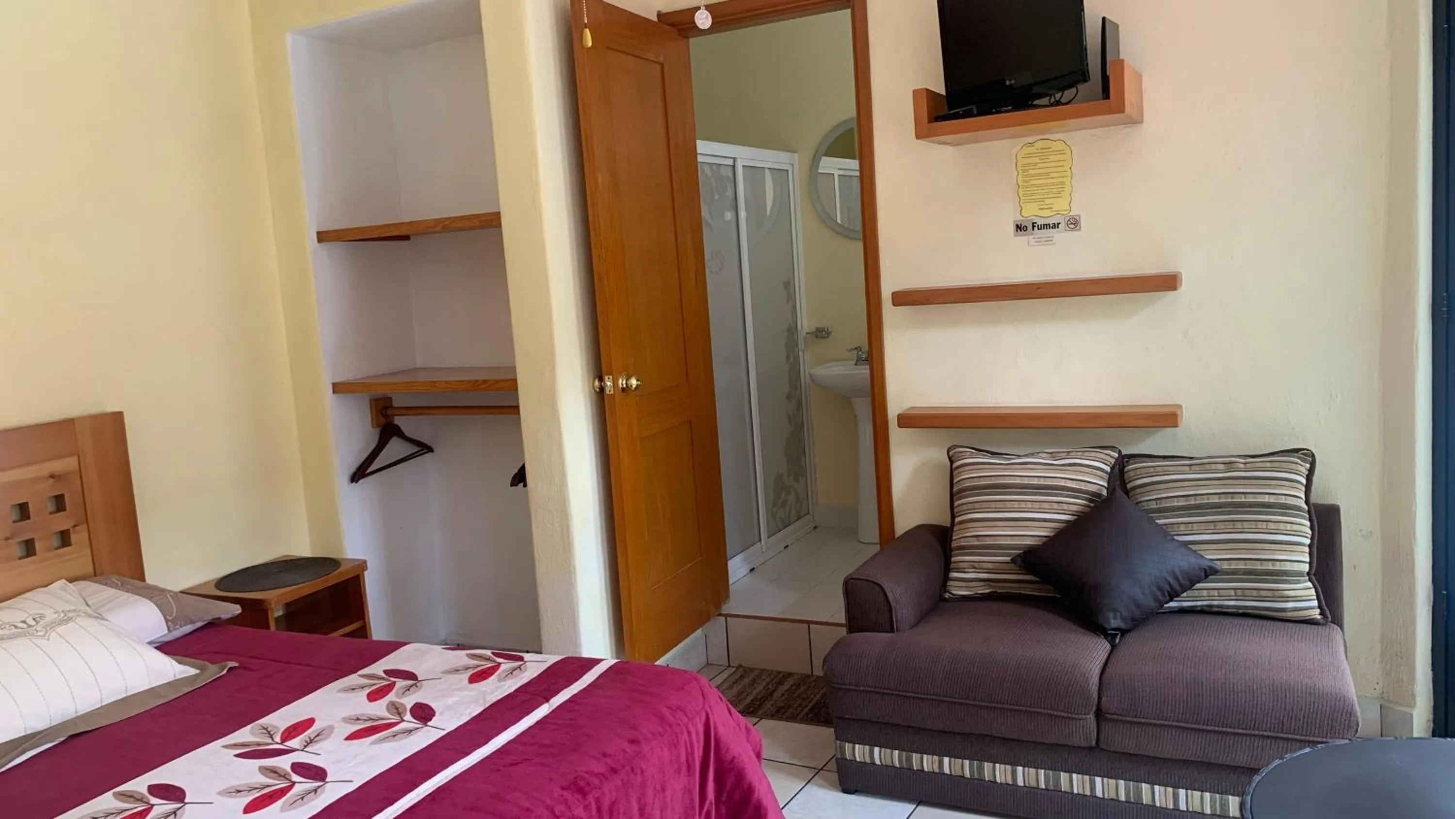 TV and multimedia, Bed in Posada El Campanario