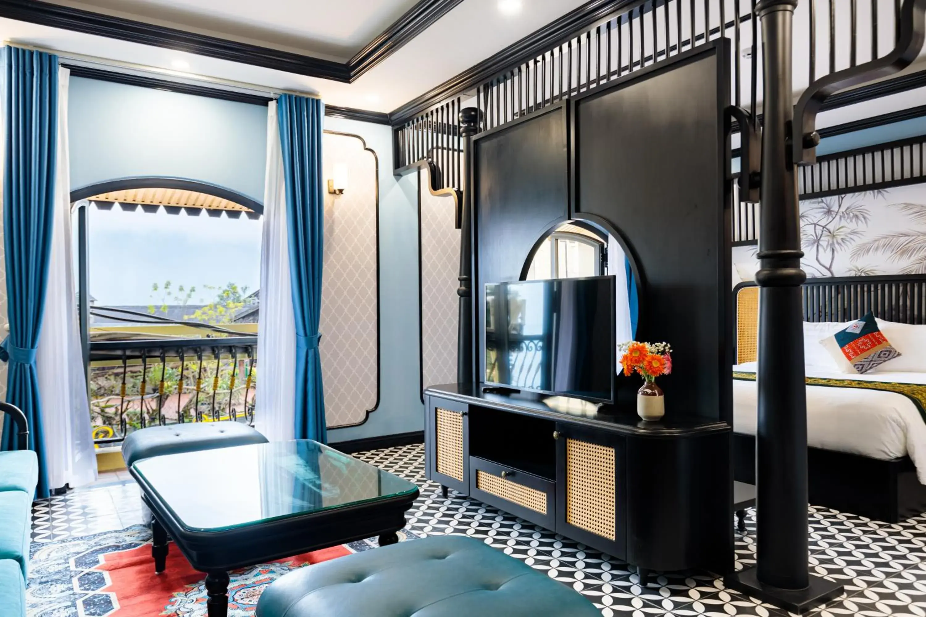 TV and multimedia, Bed in Babeeni Family Hotel Sapa TV and multimedia, Bed in Babeeni Family Hotel Sapa