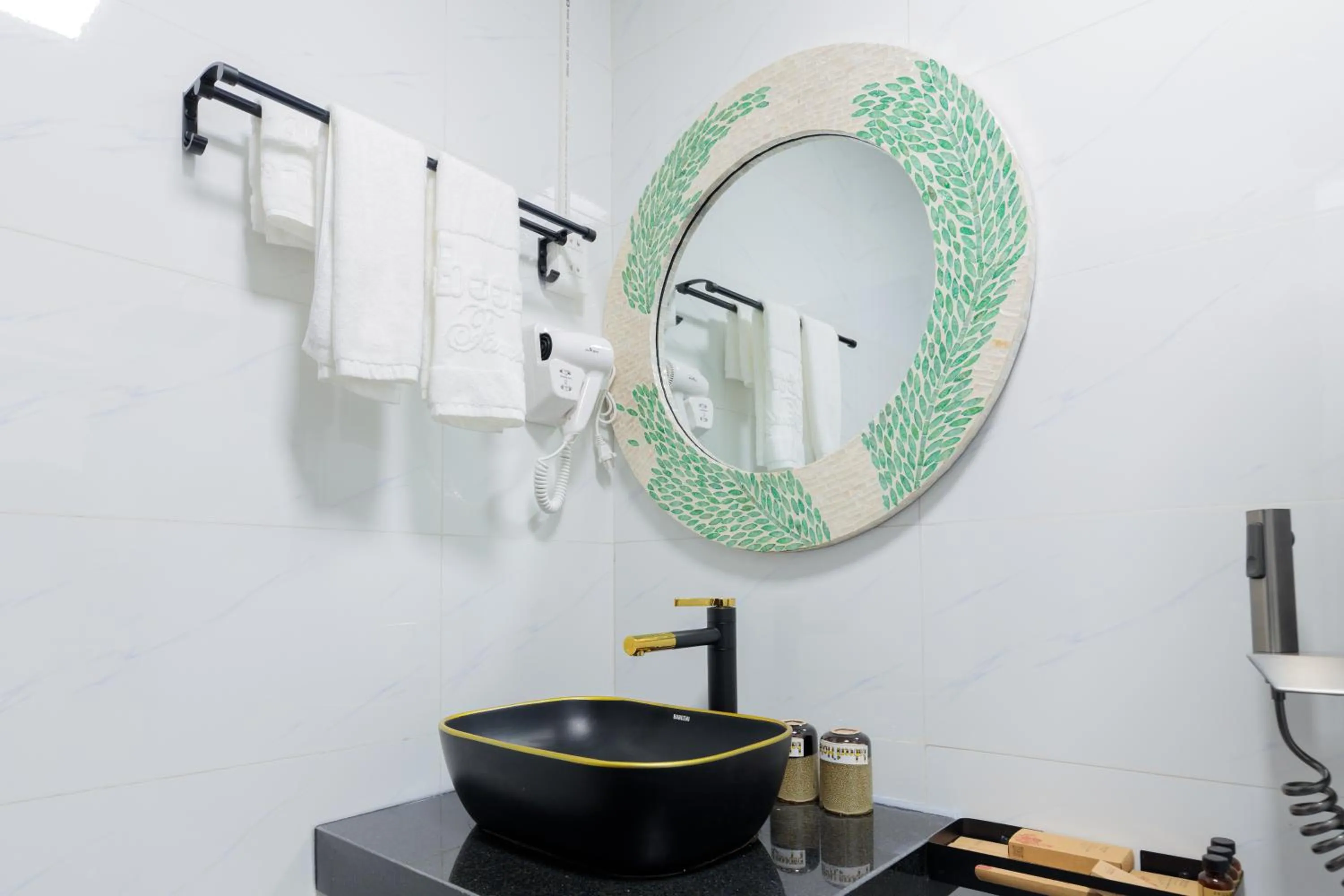 Bathroom in Babeeni Family Hotel Sapa