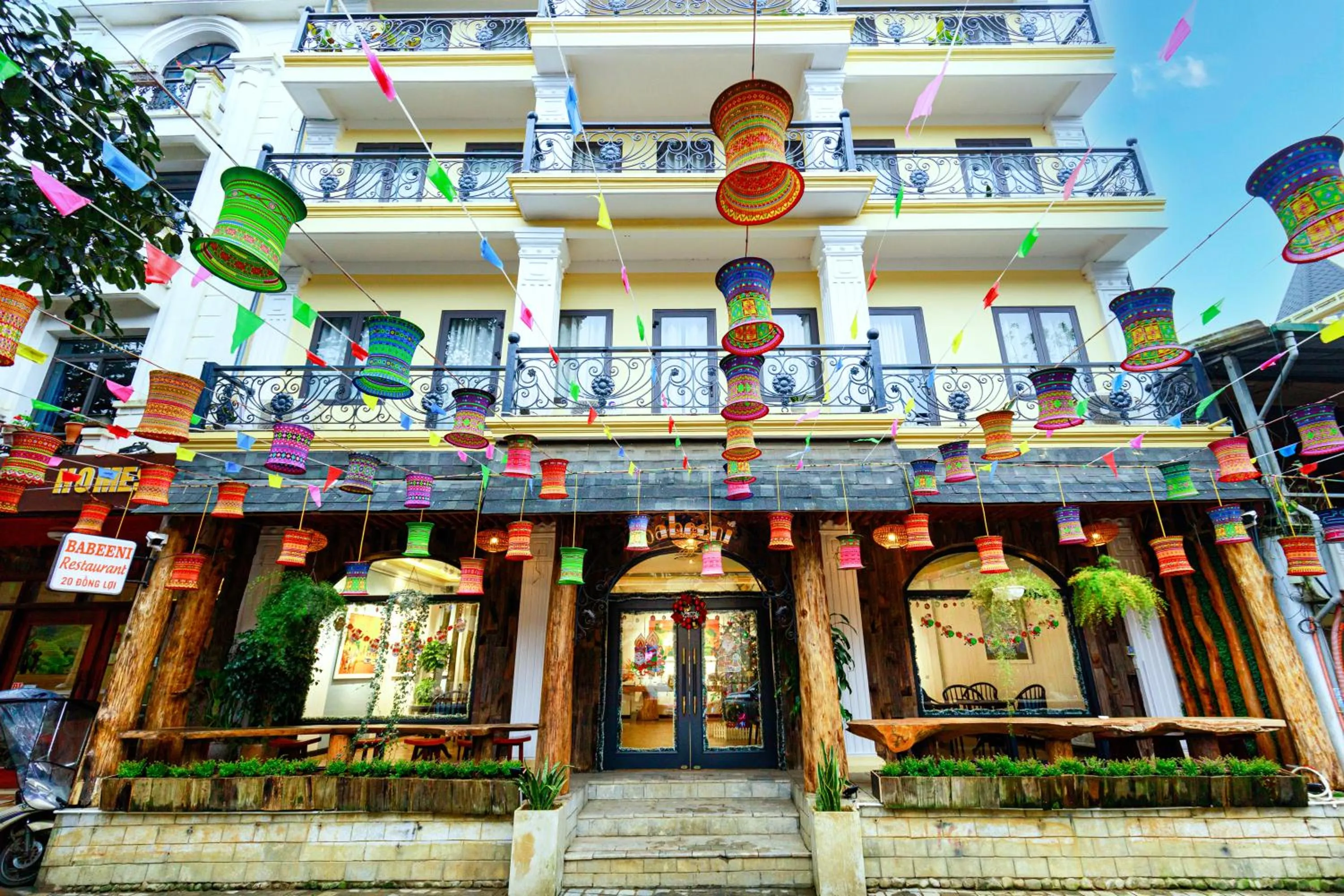 Property building in Babeeni Family Hotel Sapa
