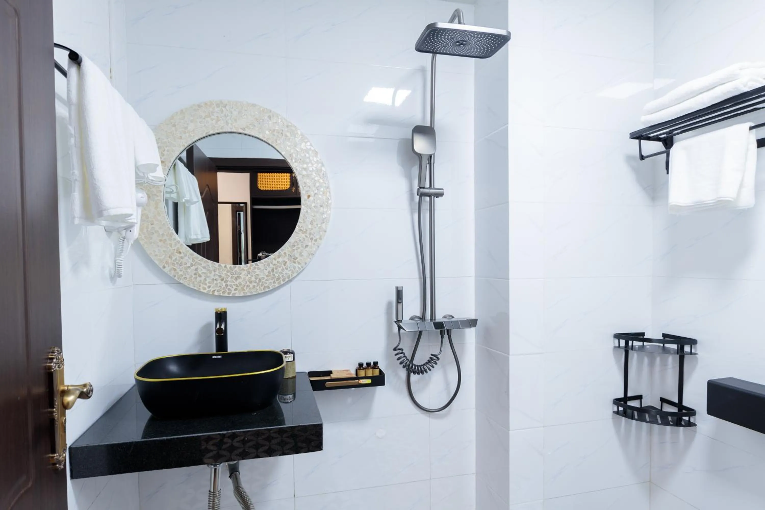 Bathroom in Babeeni Family Hotel Sapa