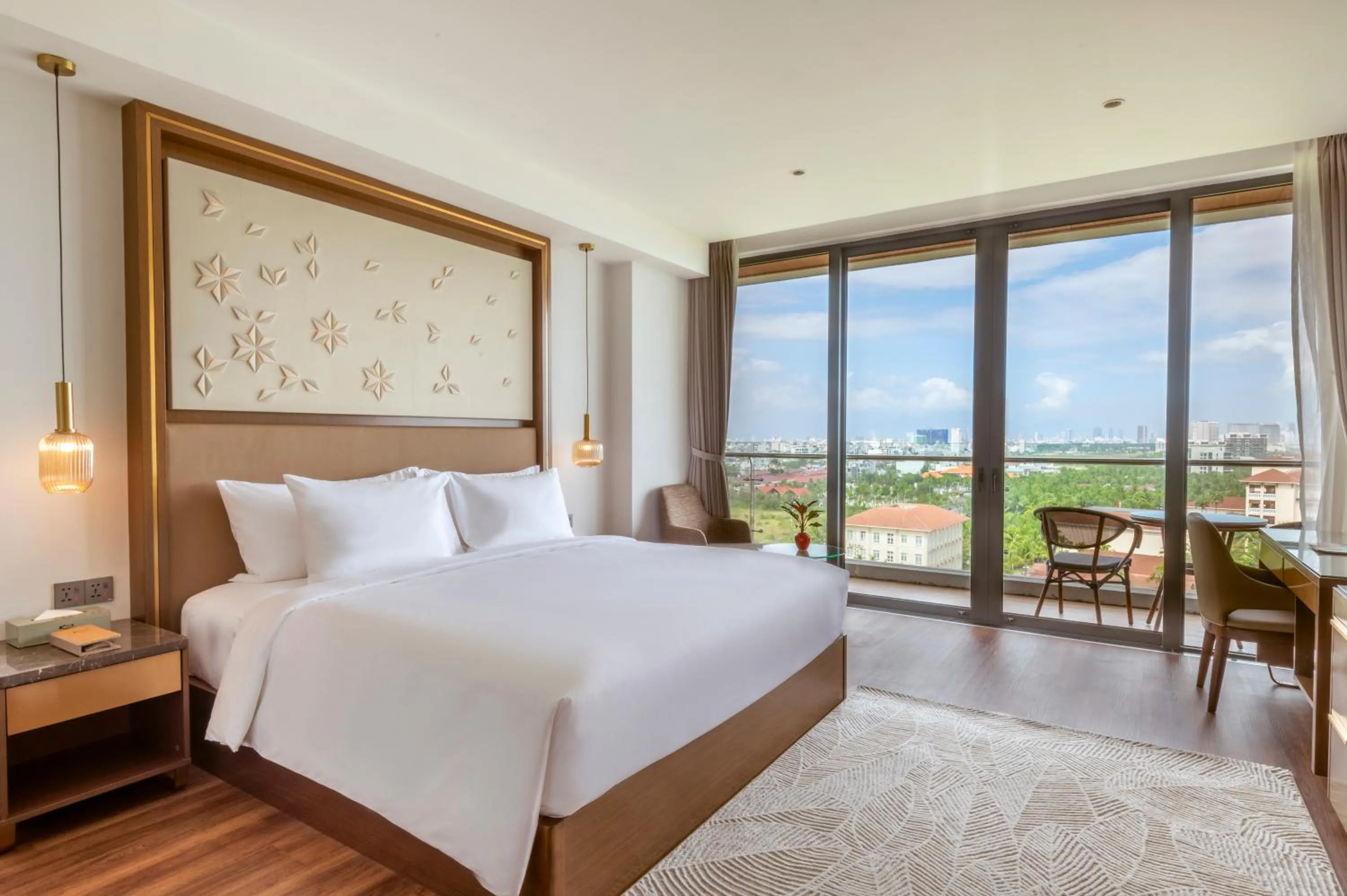 Bedroom, Bed in KOI Resort & Residence Da Nang - Inclusive Spa access