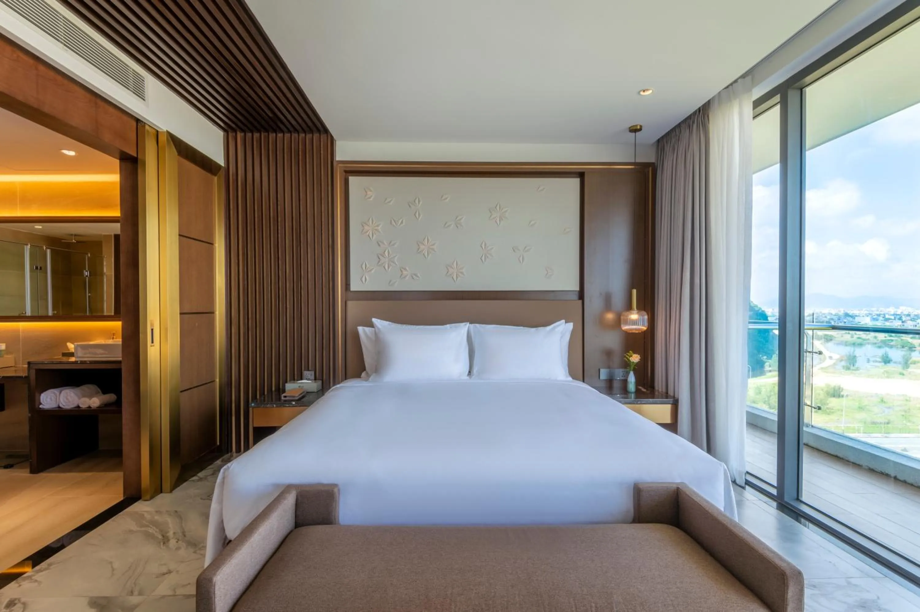 Bedroom, Bed in KOI Resort & Residence Da Nang - Inclusive Spa access