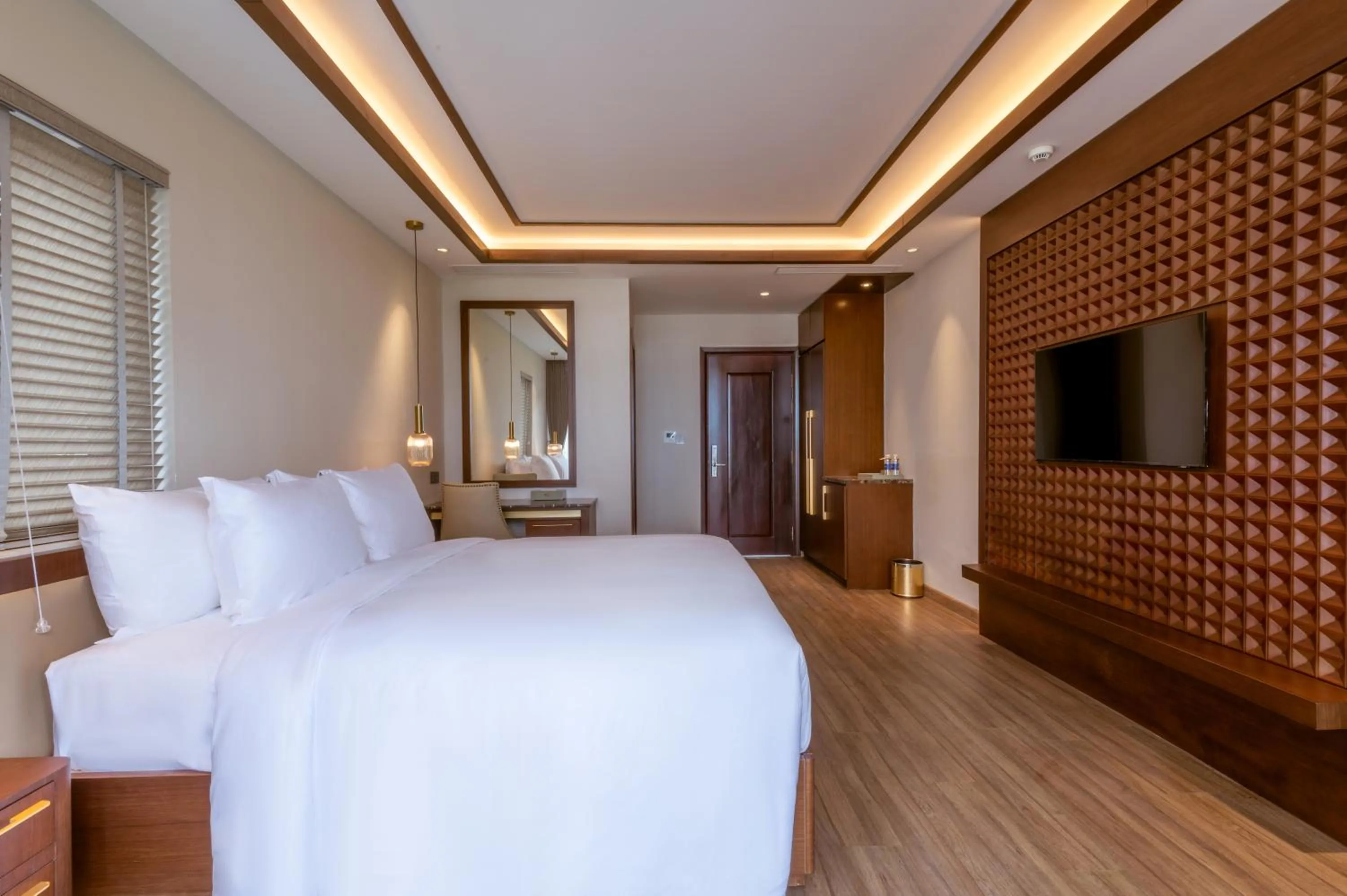 Bedroom, Bed in KOI Resort & Residence Da Nang - Inclusive Spa access