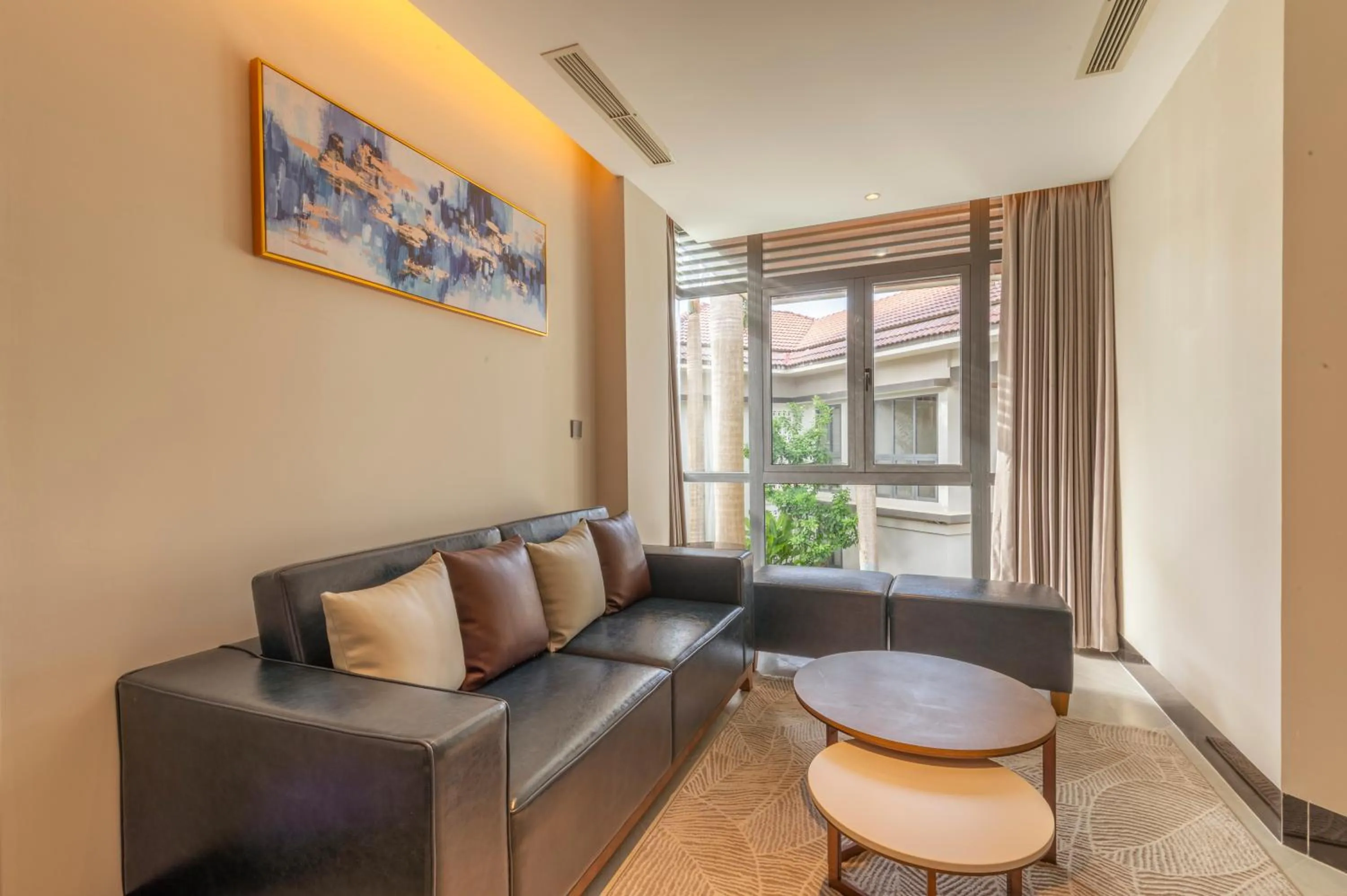 Living room in KOI Resort & Residence Da Nang - Inclusive Spa access