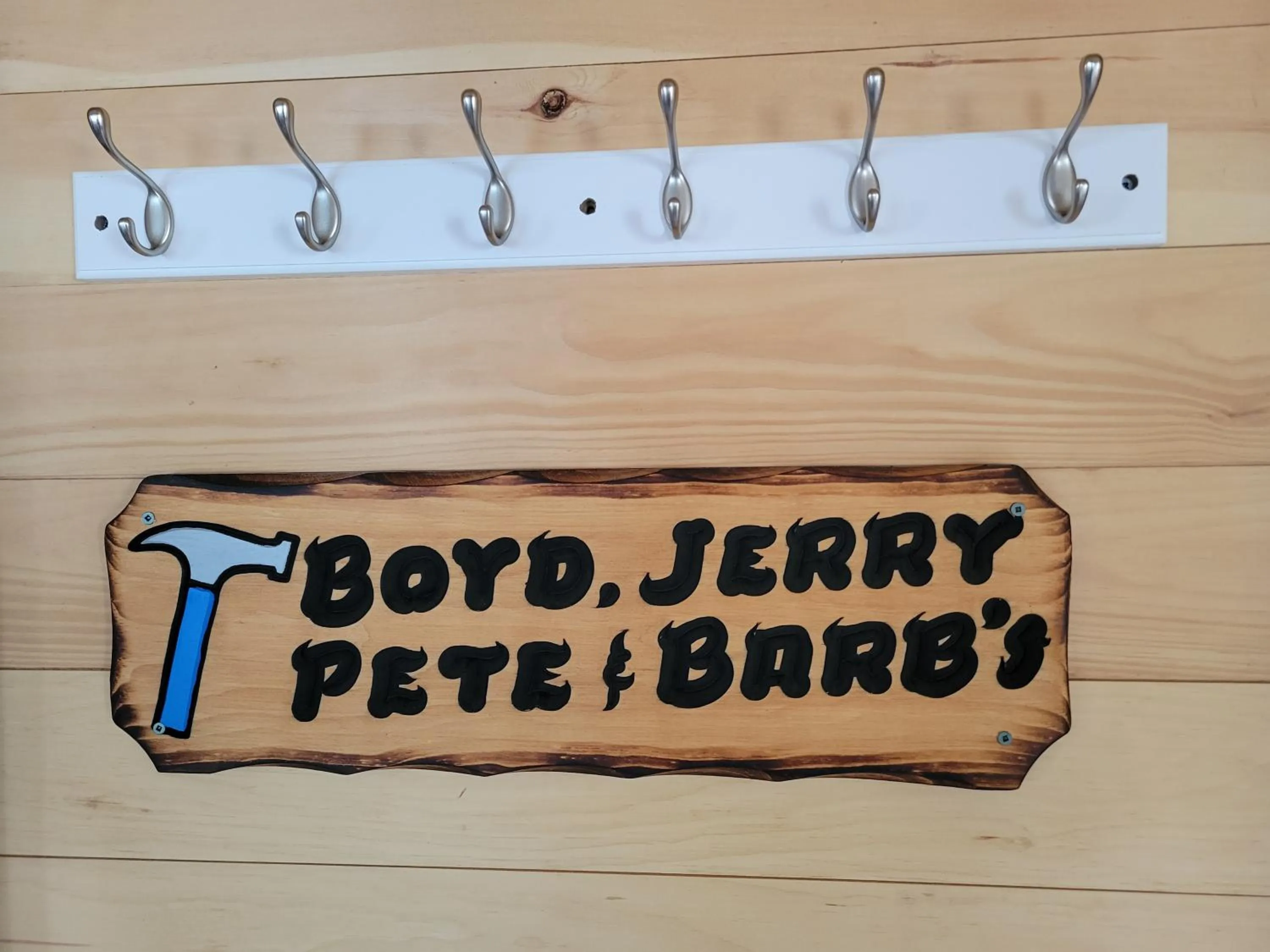 Decorative detail in Stoneburg Cove Cottages