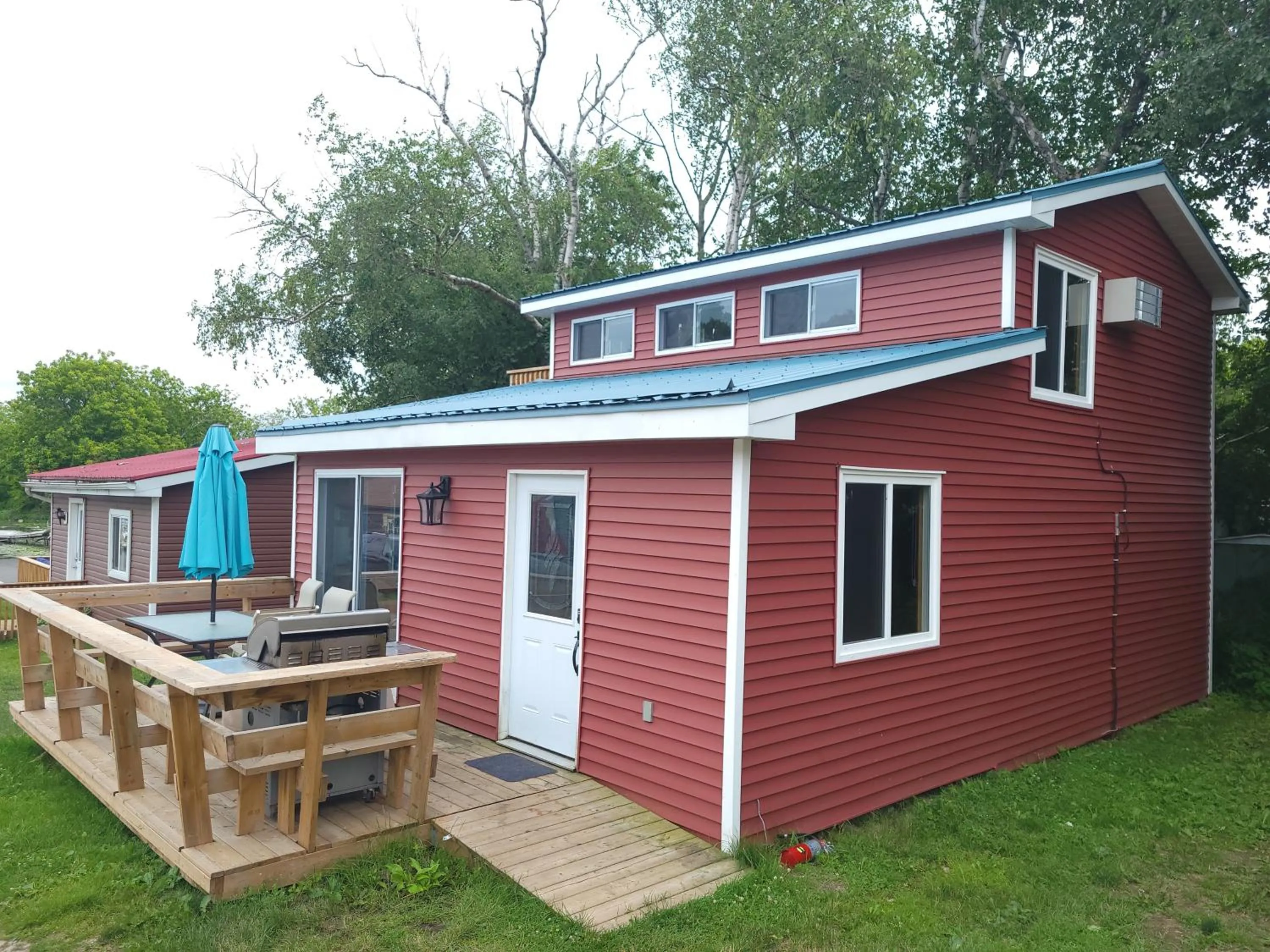 Property building in Stoneburg Cove Cottages