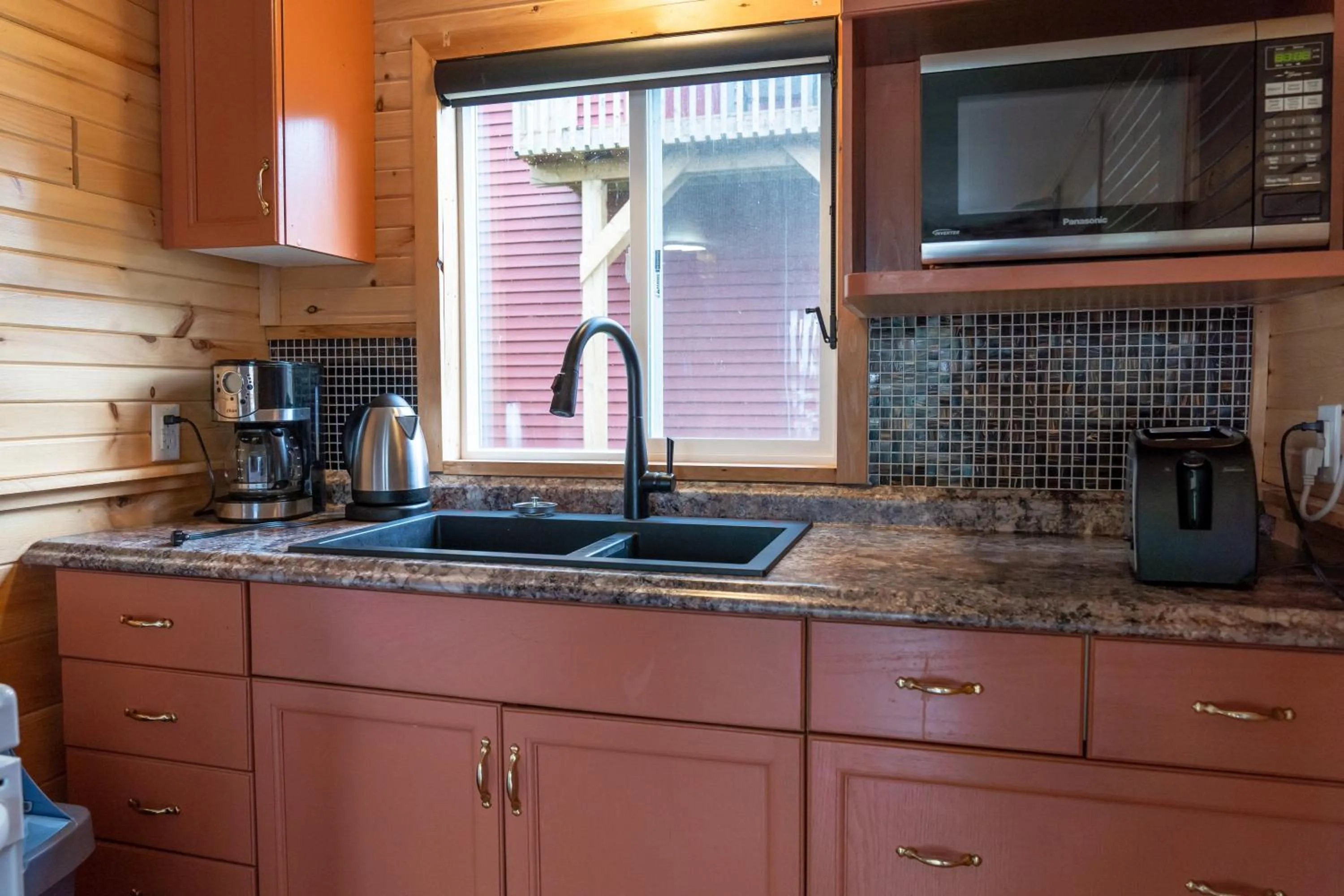 kitchen in Stoneburg Cove Cottages