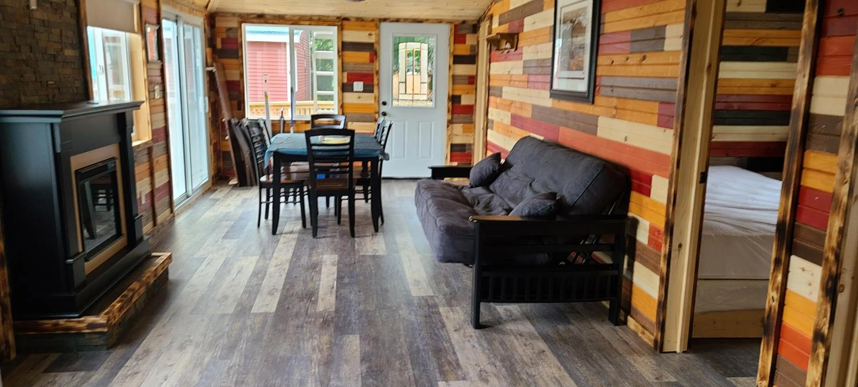 Living room in Stoneburg Cove Cottages