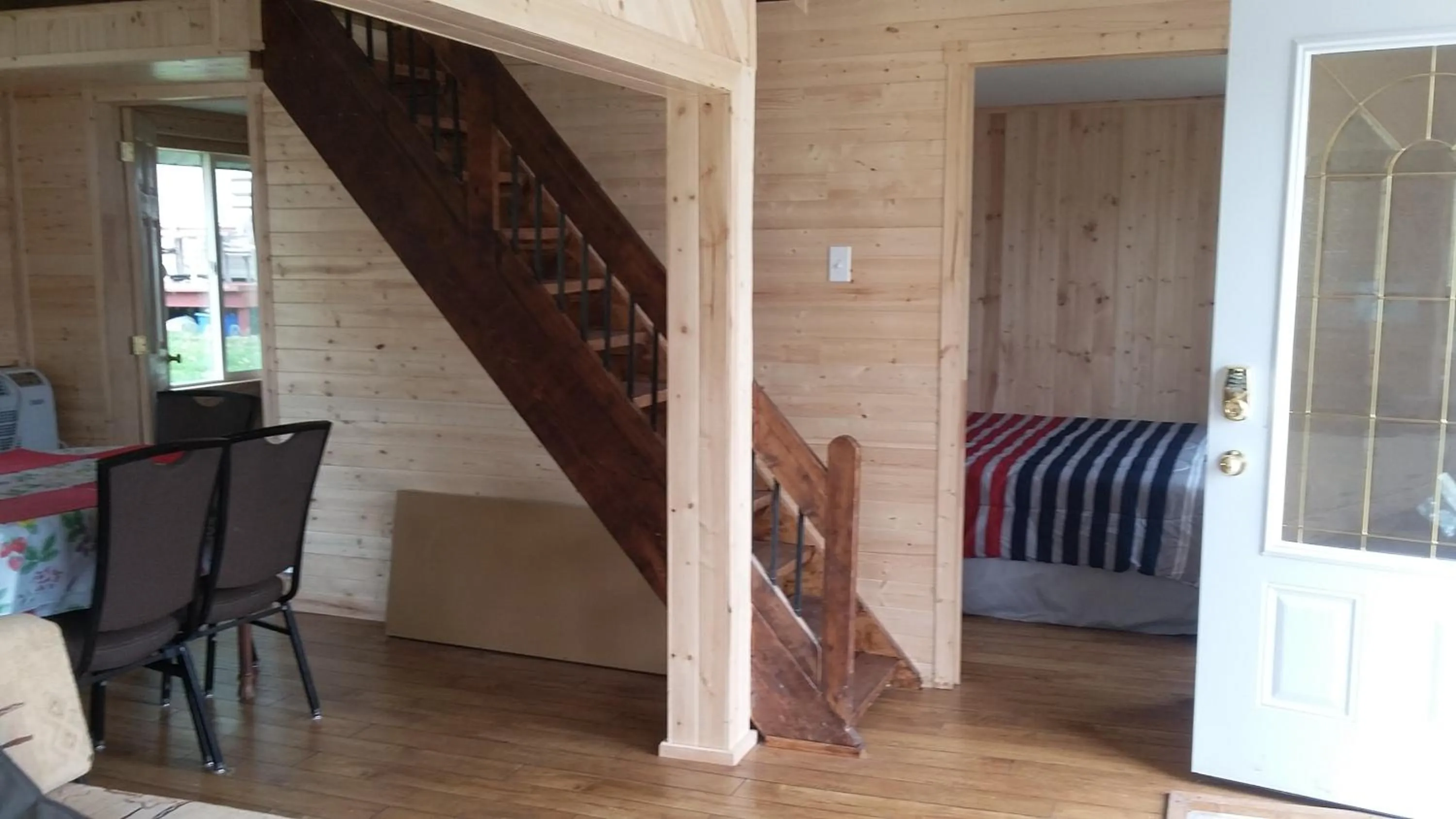 Bed in Stoneburg Cove Cottages