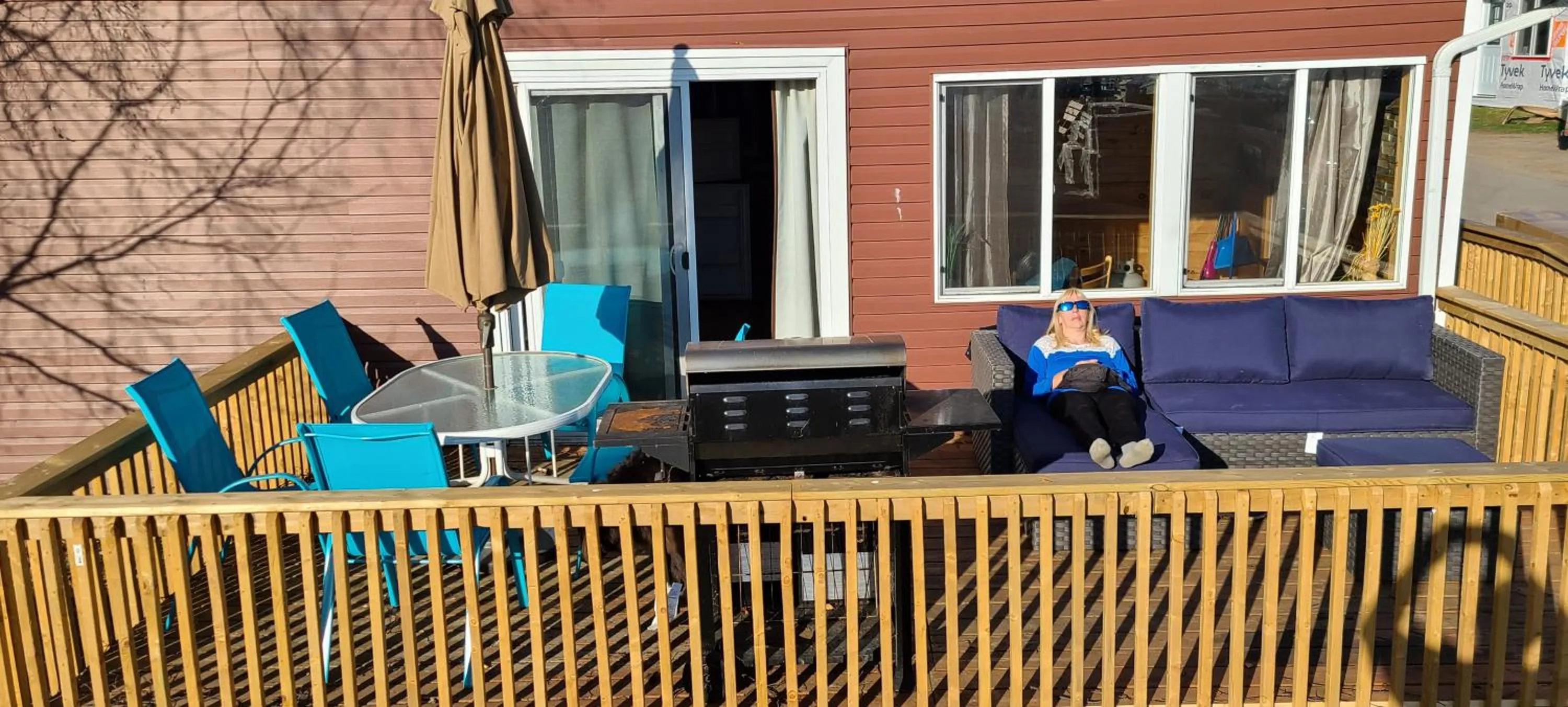 Patio in Stoneburg Cove Cottages