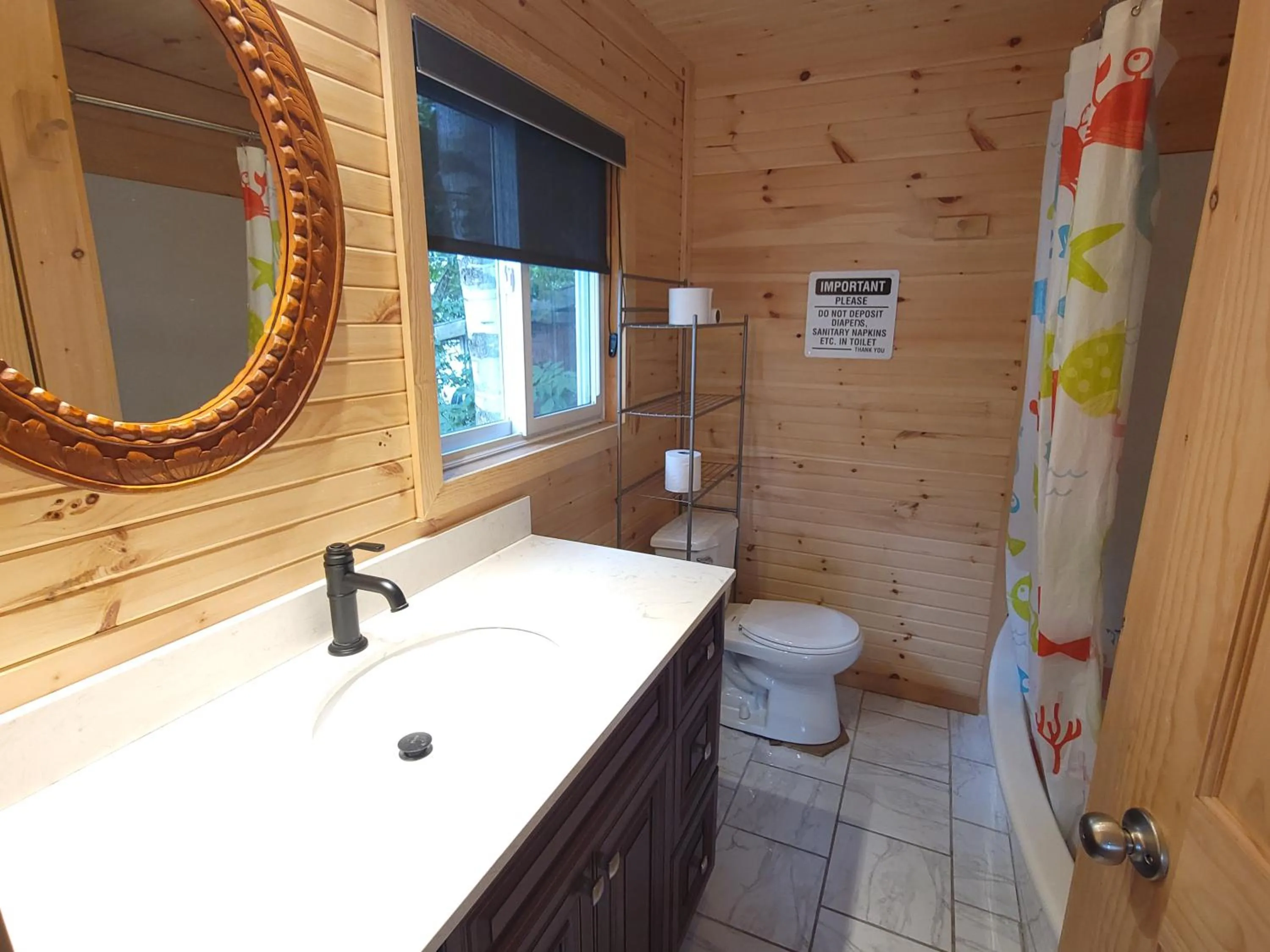 Shower in Stoneburg Cove Cottages