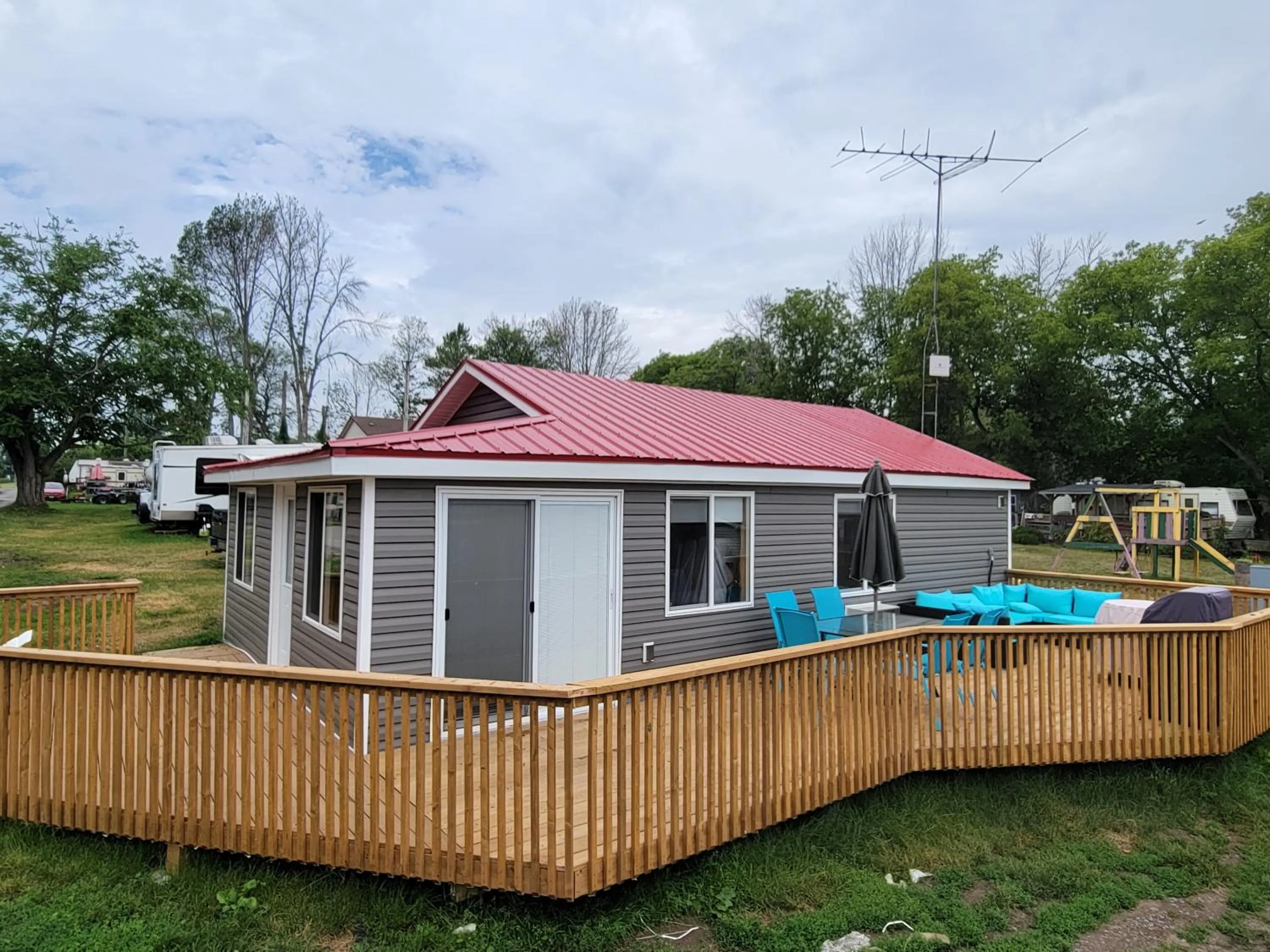 Property building in Stoneburg Cove Cottages