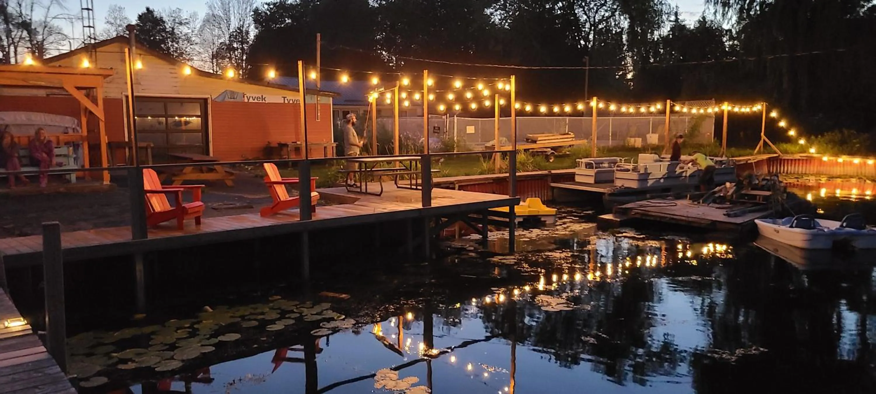 Property building in Stoneburg Cove Cottages