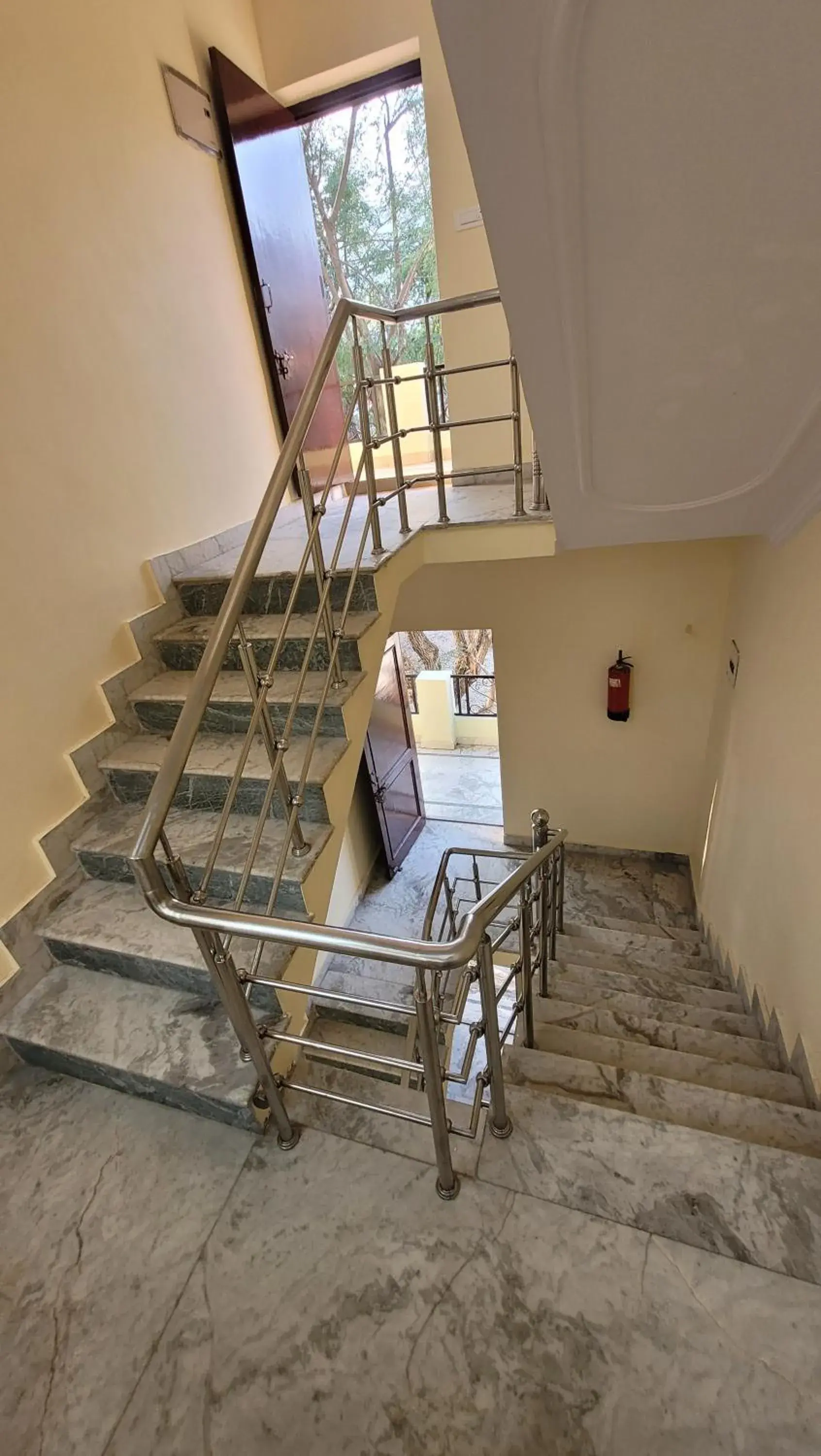 Lobby or reception in Hotel Keshav Nandan By The Shivaay Lobby or reception in Hotel Keshav Nandan By The Shivaay