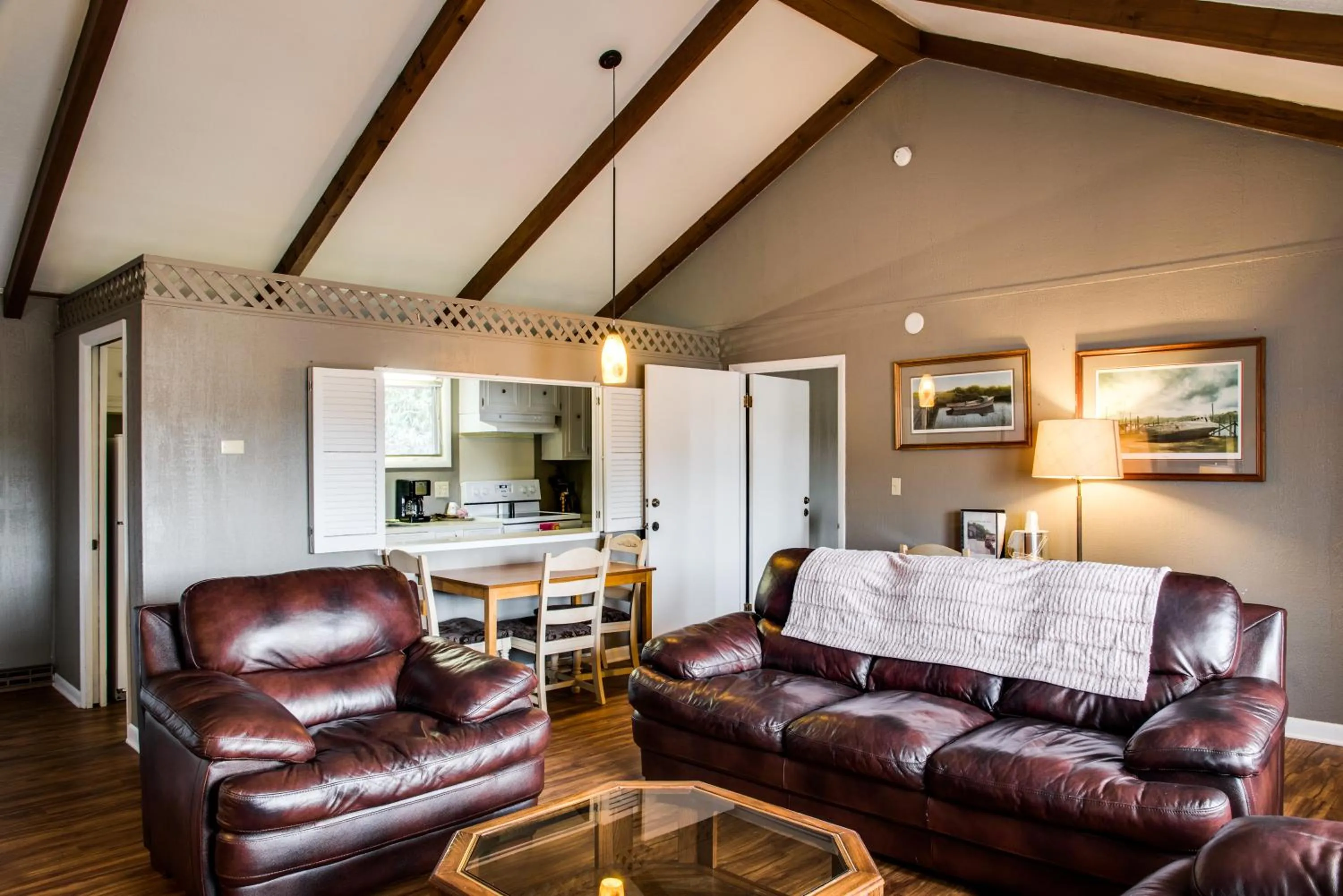 Living room in Cliff Dwellers Inn