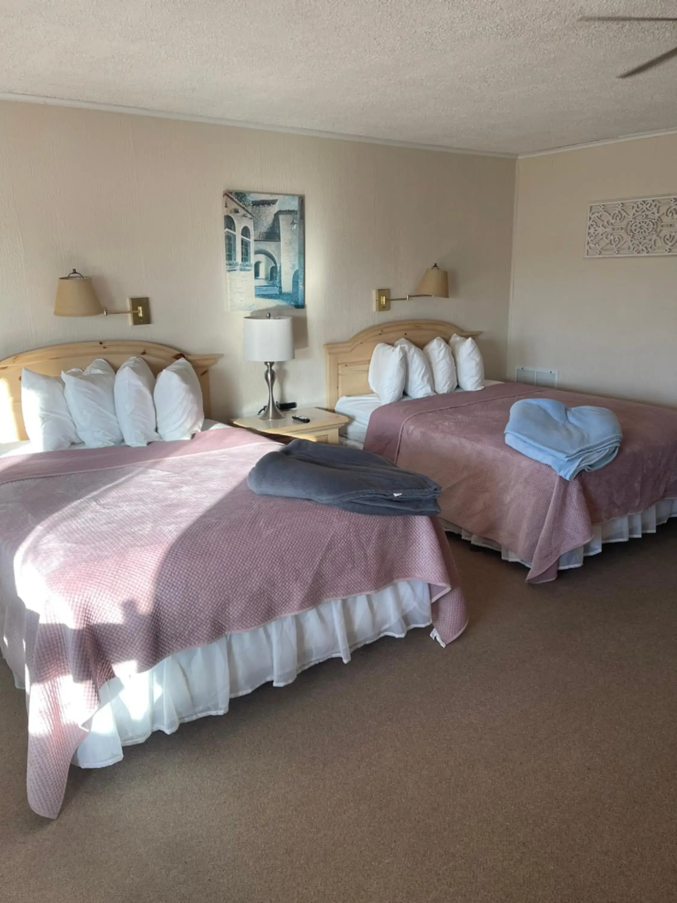 Double Room in Cliff Dwellers Inn Double Room in Cliff Dwellers Inn