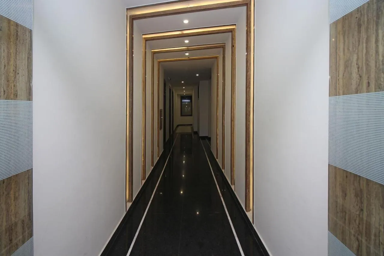 Hotel Opal Courtyard