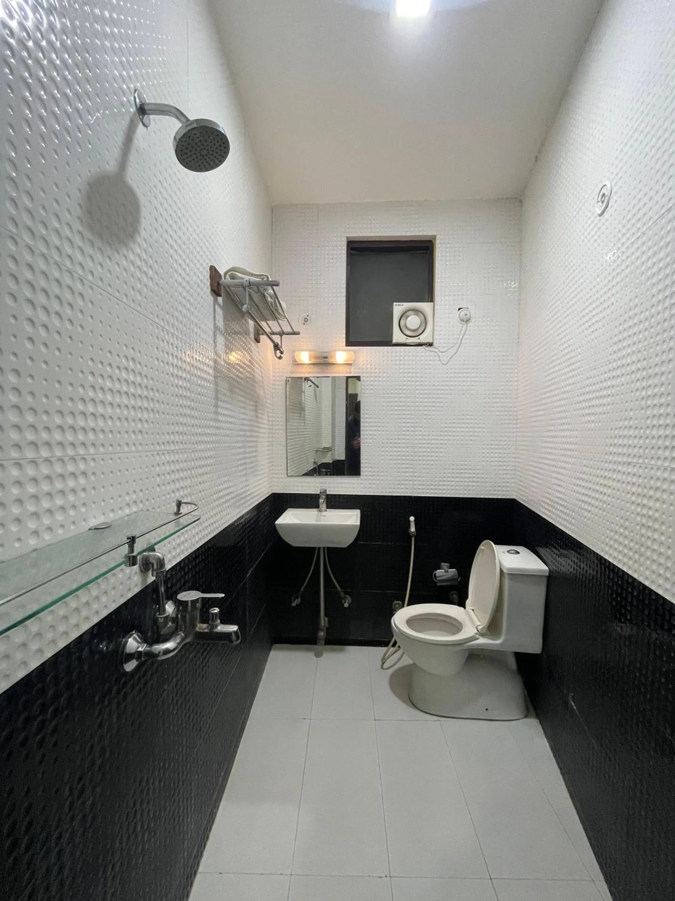 Hotel Opal Courtyard