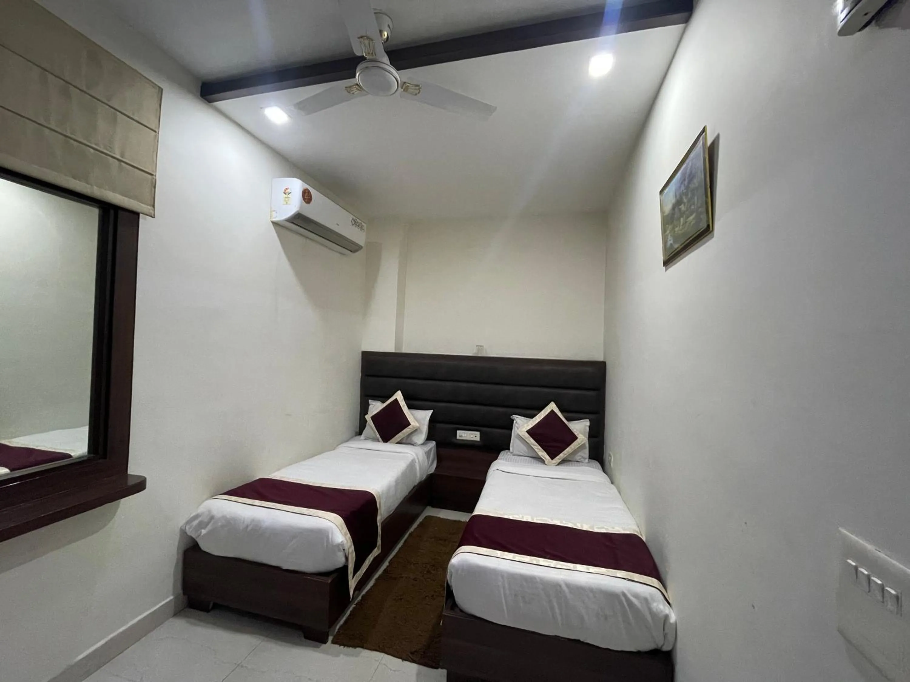 Bed in Hotel Opal Courtyard