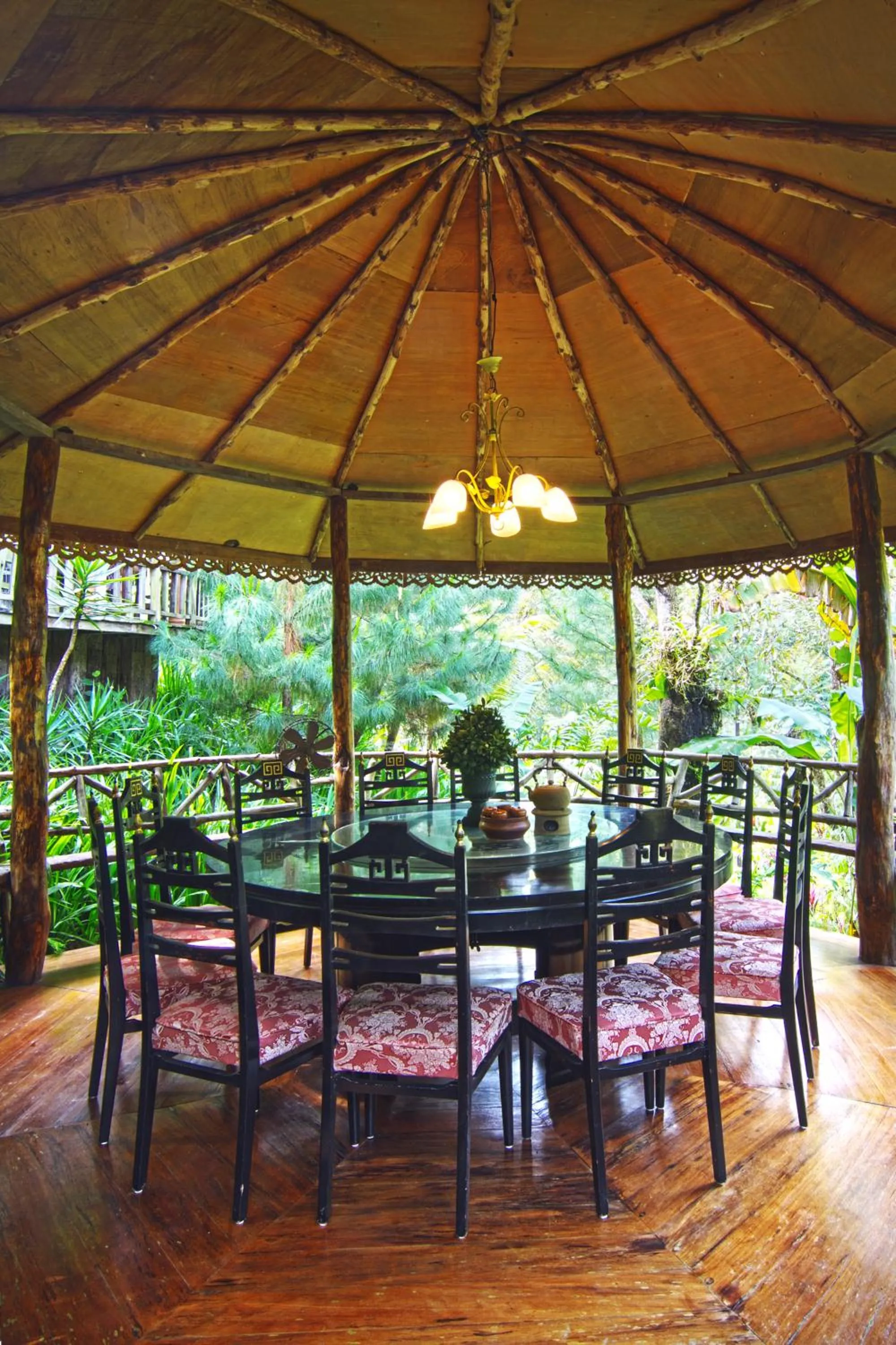 Area and facilities in Fig Tree Hills Resort (花果山度假村)