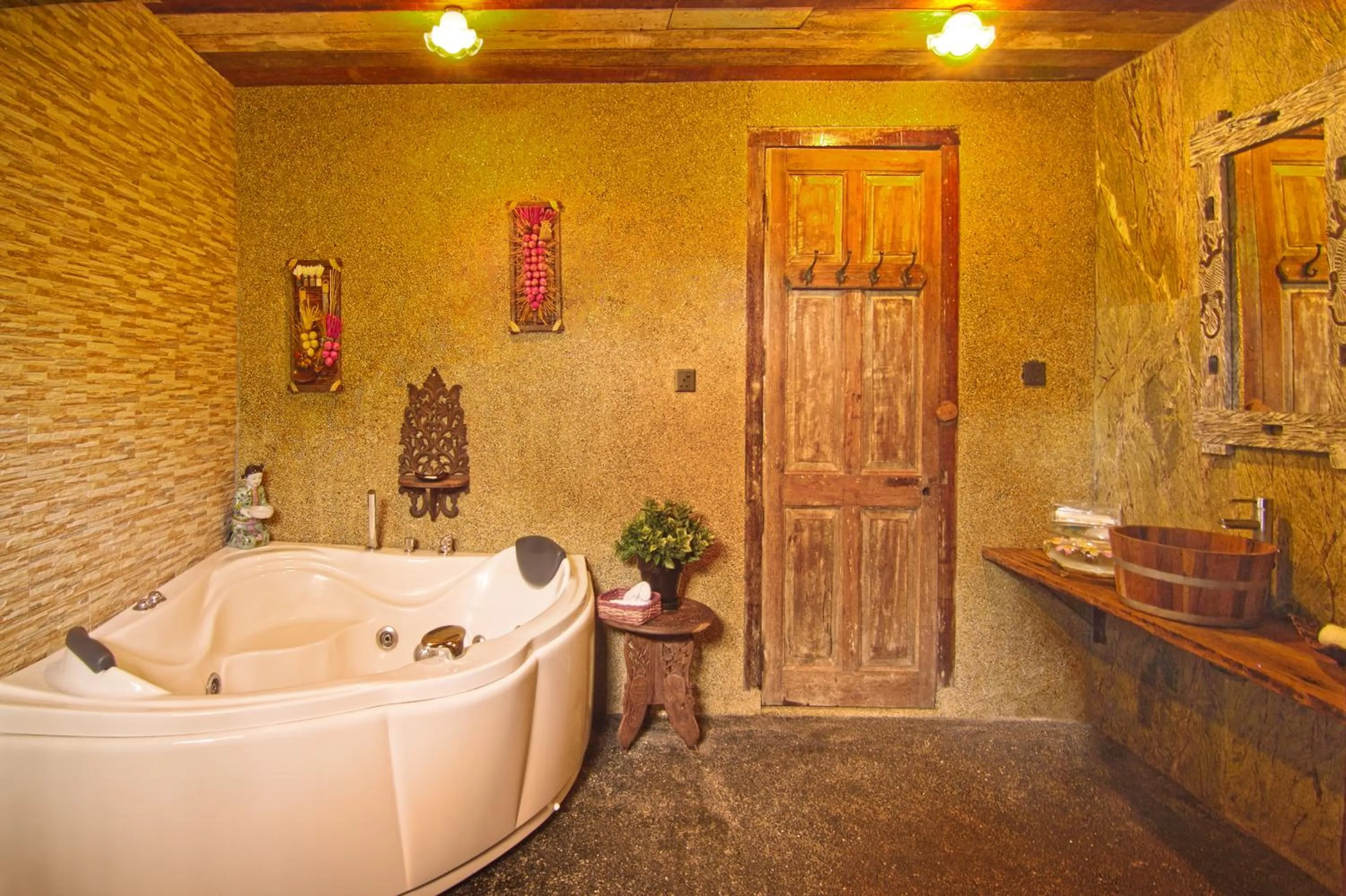 Bathroom in Fig Tree Hills Resort (花果山度假村)