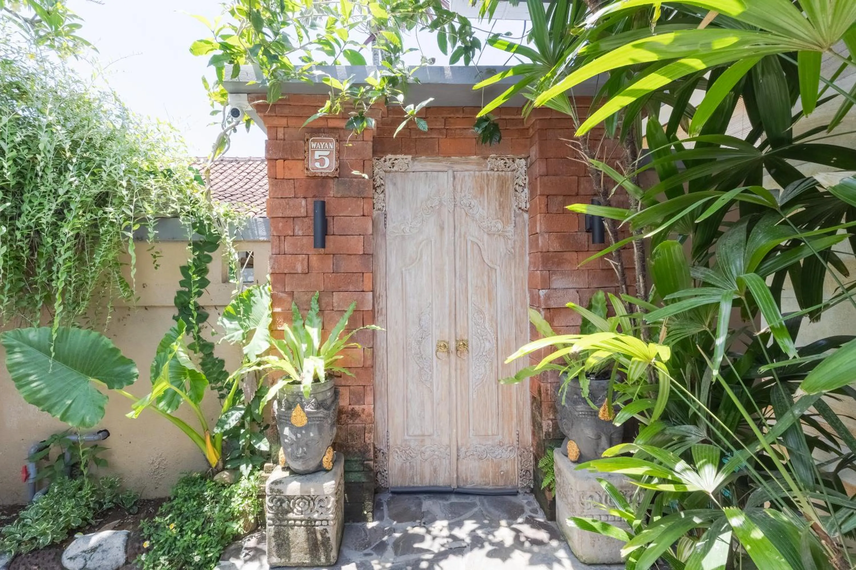 Facade/entrance in Wayan Homestay Sanur