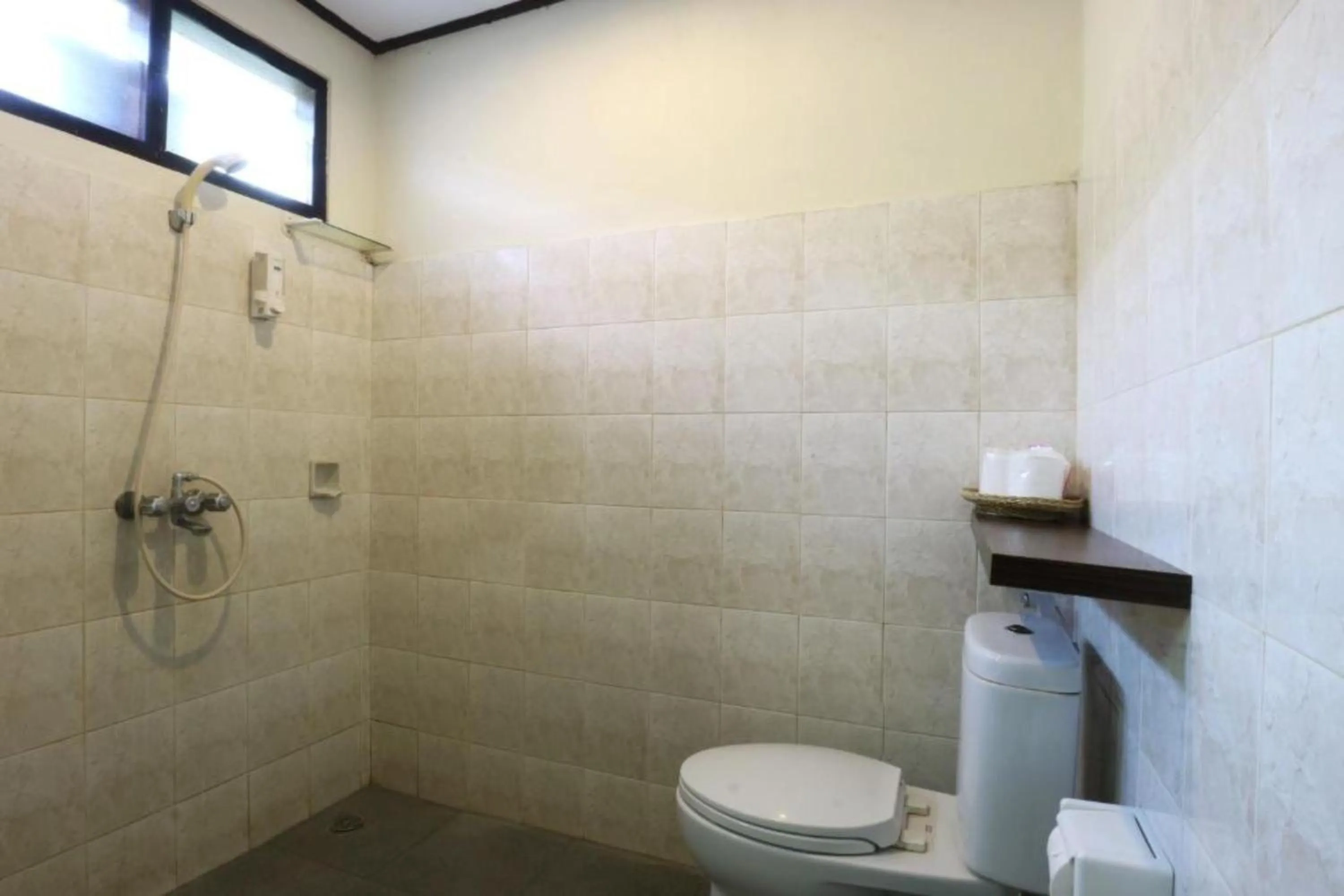 Bathroom in Wayan Homestay Sanur