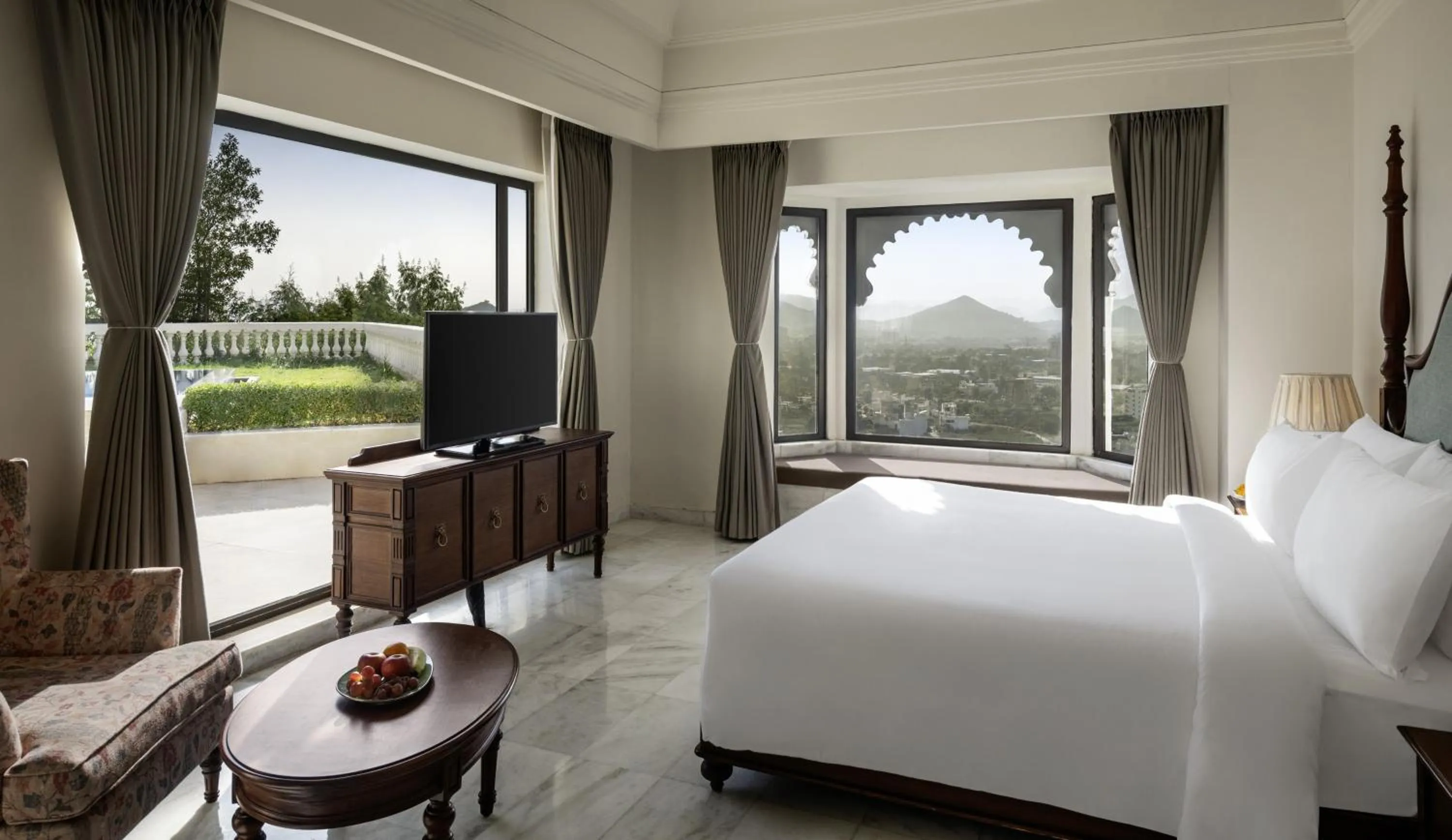 Bed in Bhairavgarh Palace Udaipur