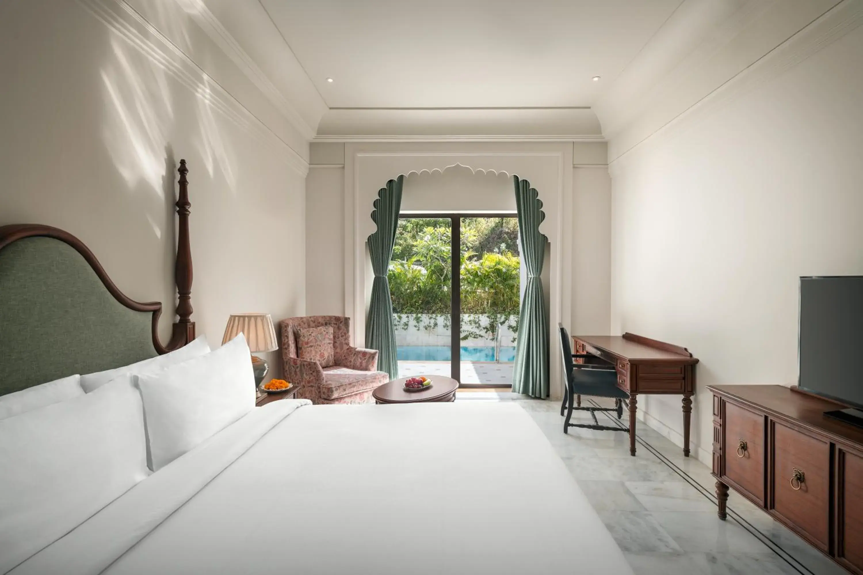 Bed in Bhairavgarh Palace Udaipur Bed in Bhairavgarh Palace Udaipur