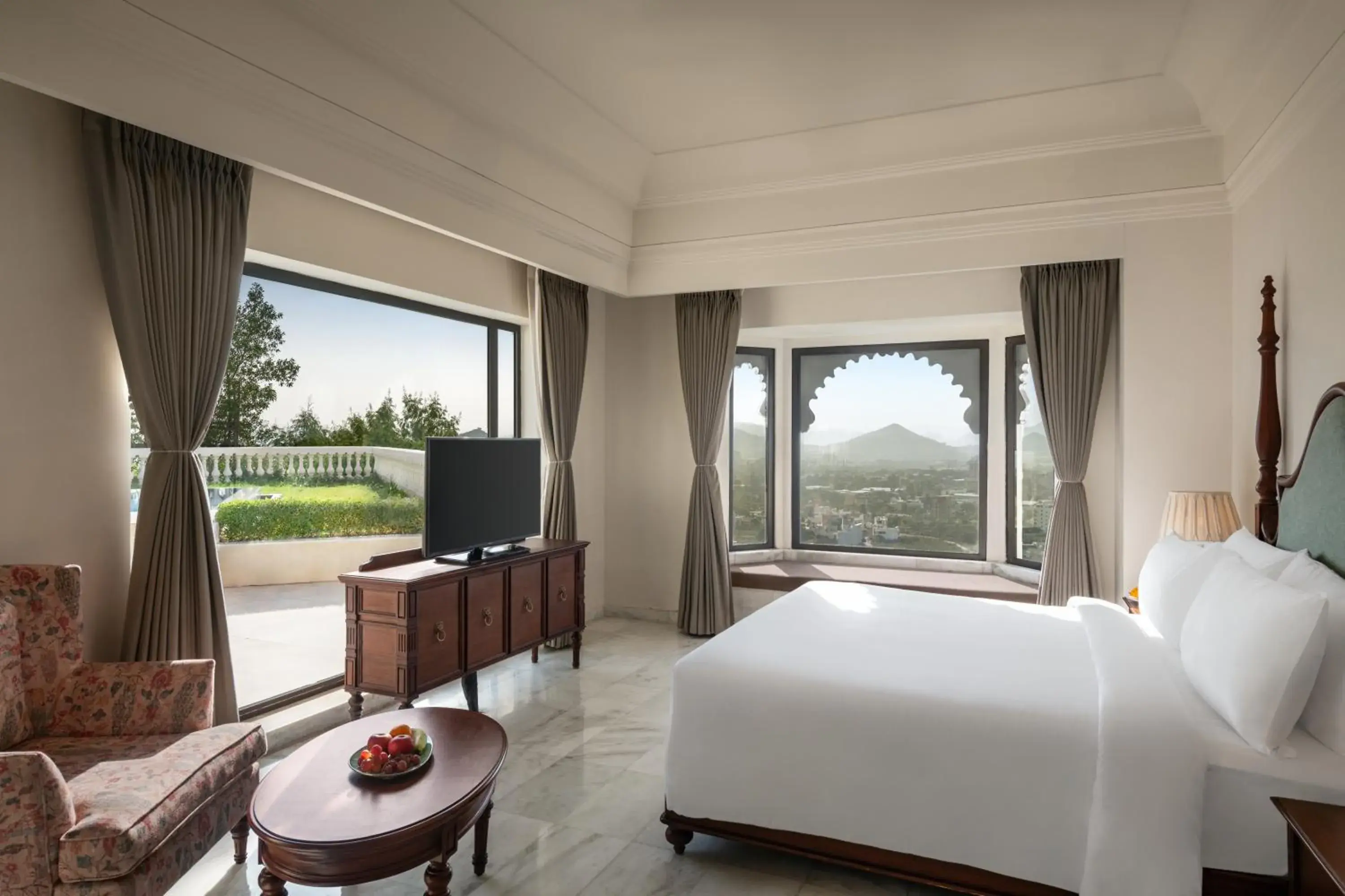 Bed in Bhairavgarh Palace Udaipur Bed in Bhairavgarh Palace Udaipur