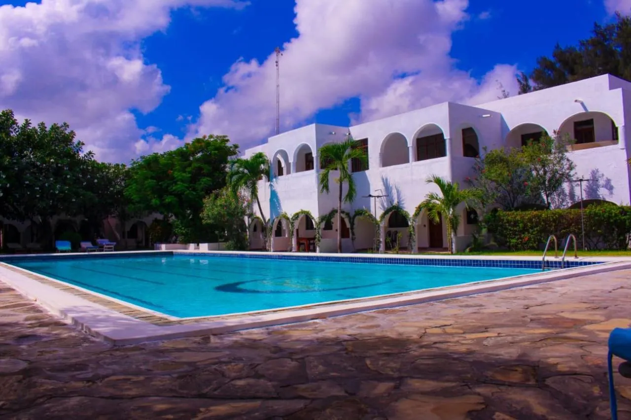 Kaleb's Beachfront Serviced Studio Apartments