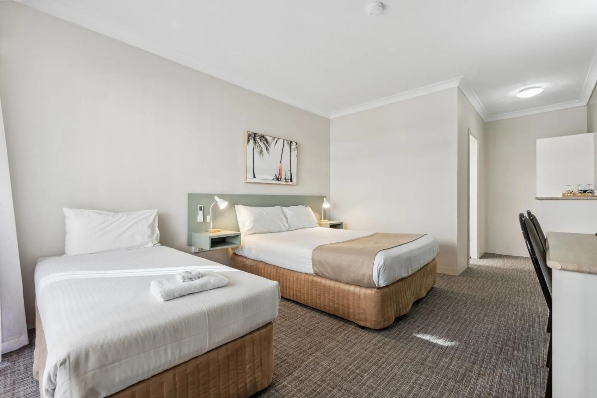 Bed in Econo Lodge Dockside Glenelg