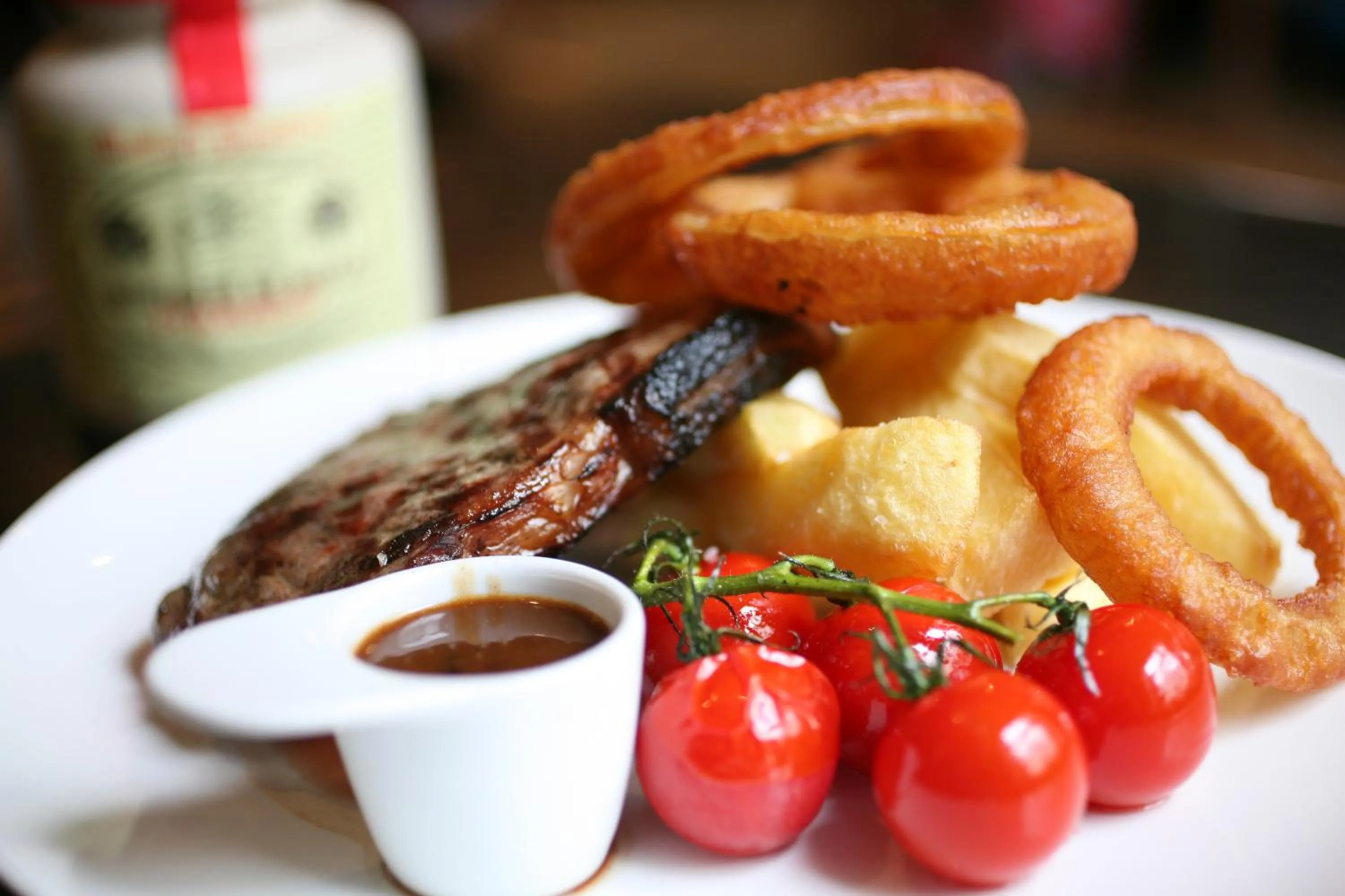 Restaurant/places to eat in The Crown Hotel