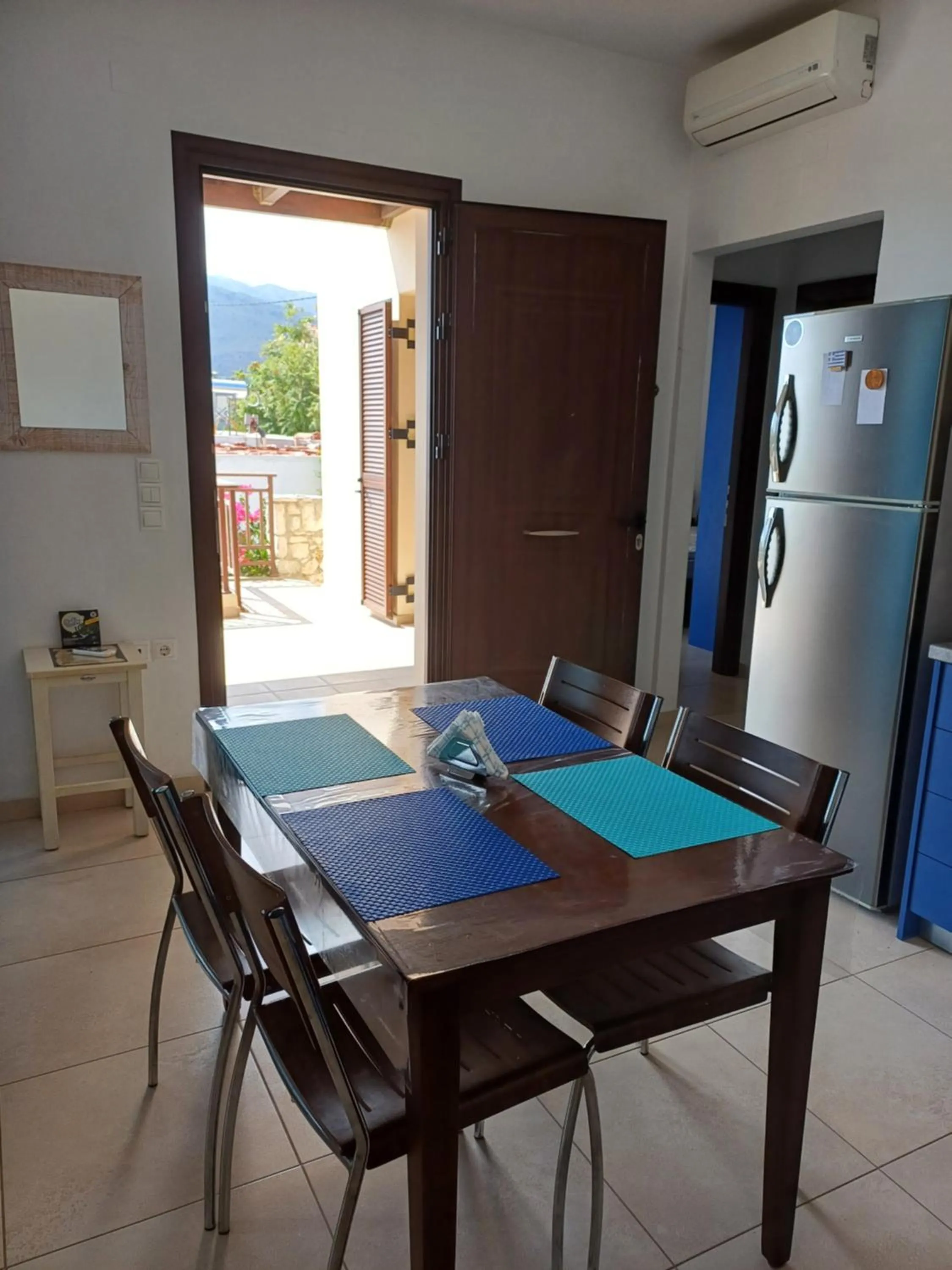 Dining area in Angelica Sea View with Pool