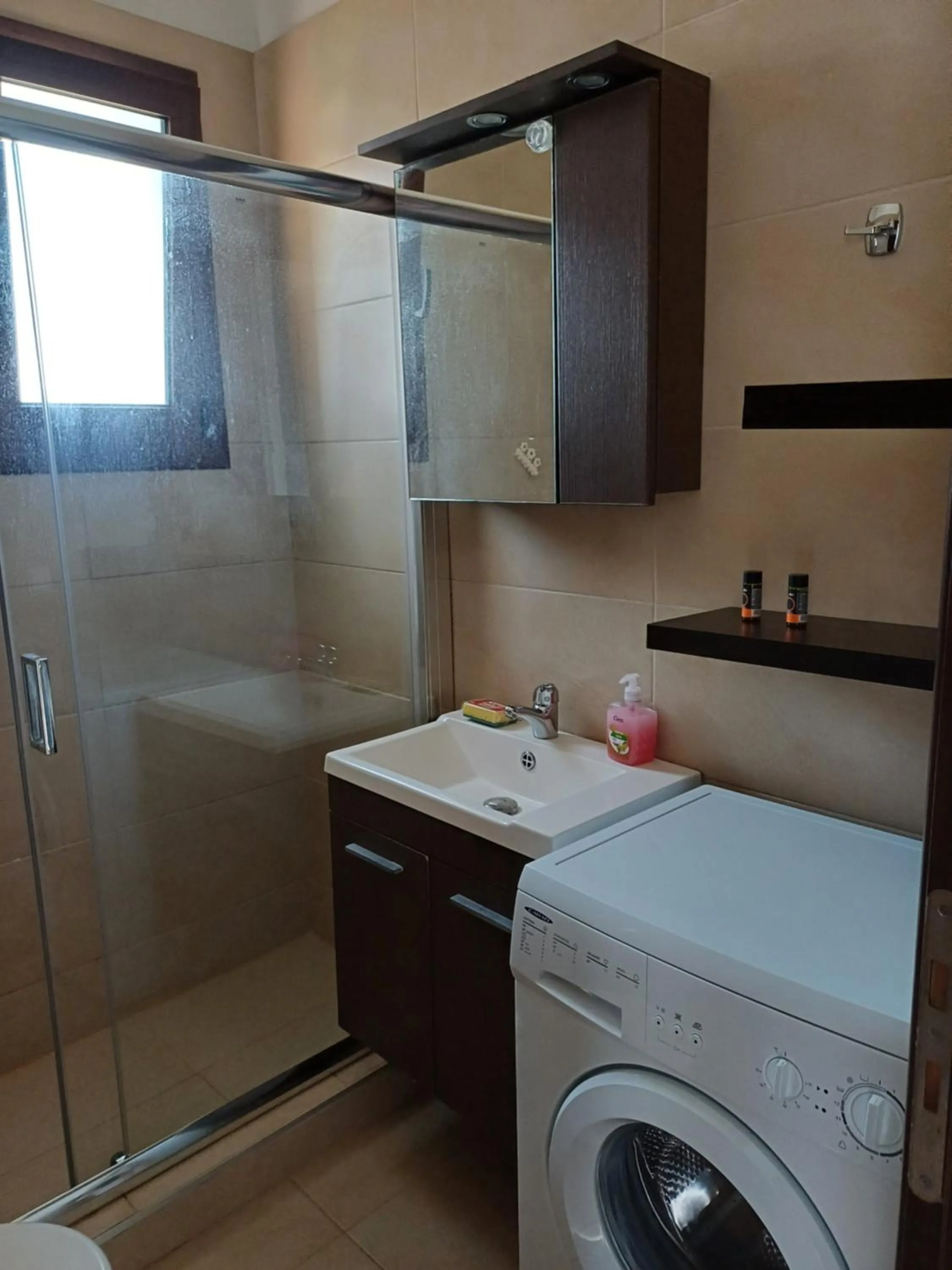 Shower in Angelica Sea View with Pool